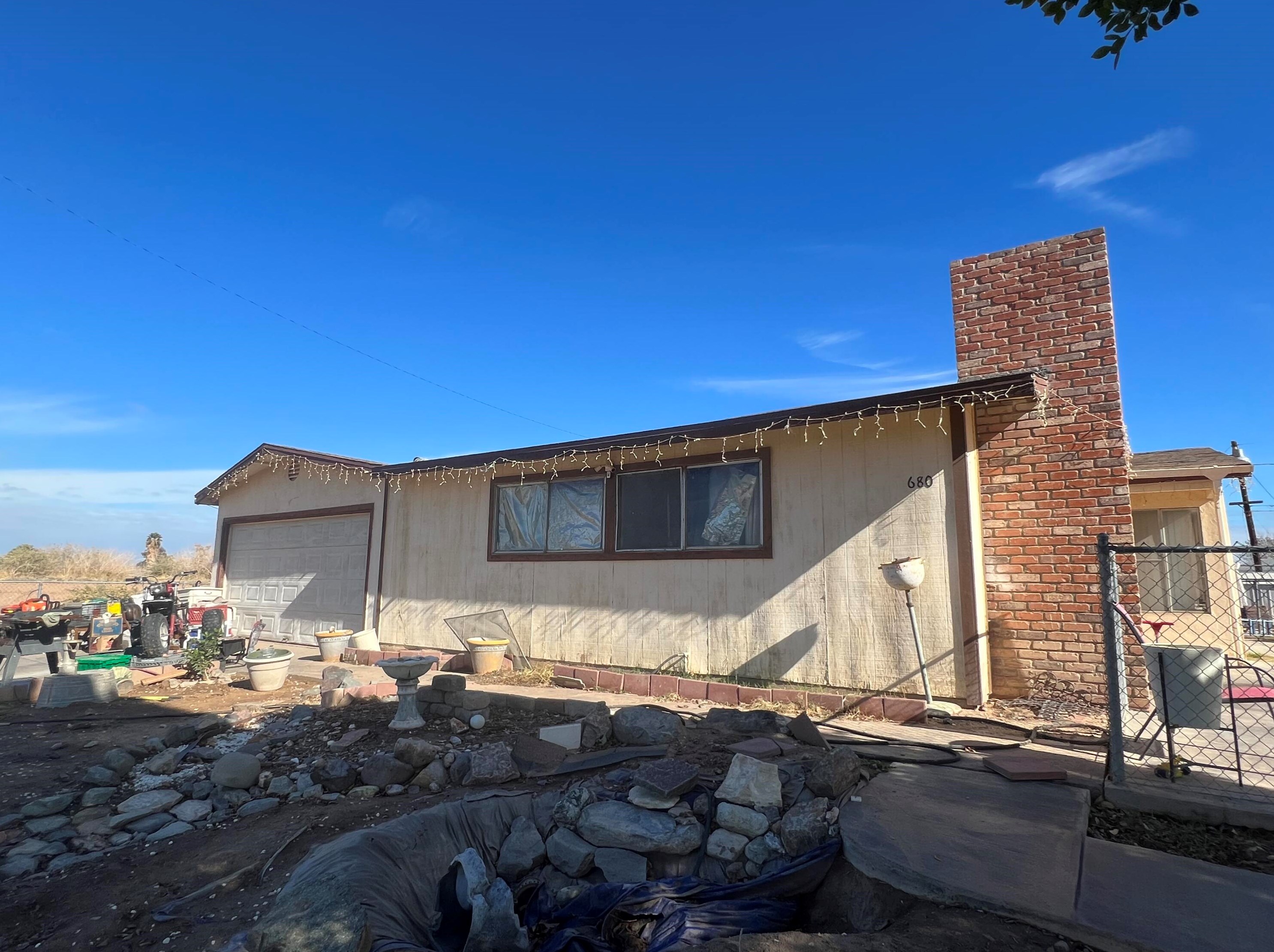 680 Sola Ave, Blythe, CA 92225-1256