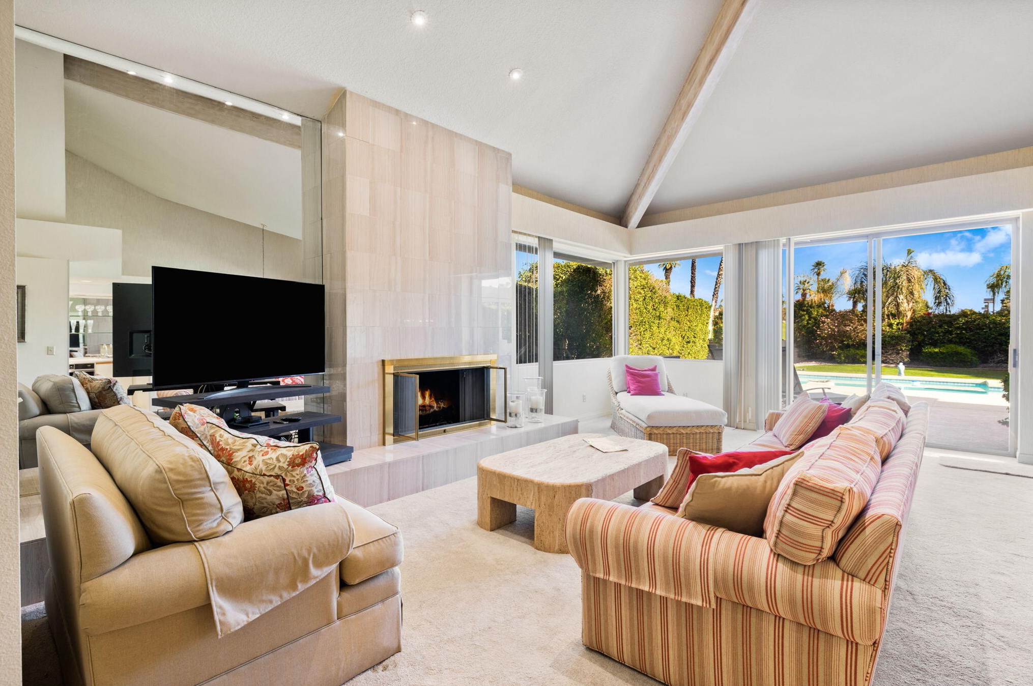 16 N Kavenish Dr, Rancho Mirage, CA 92270