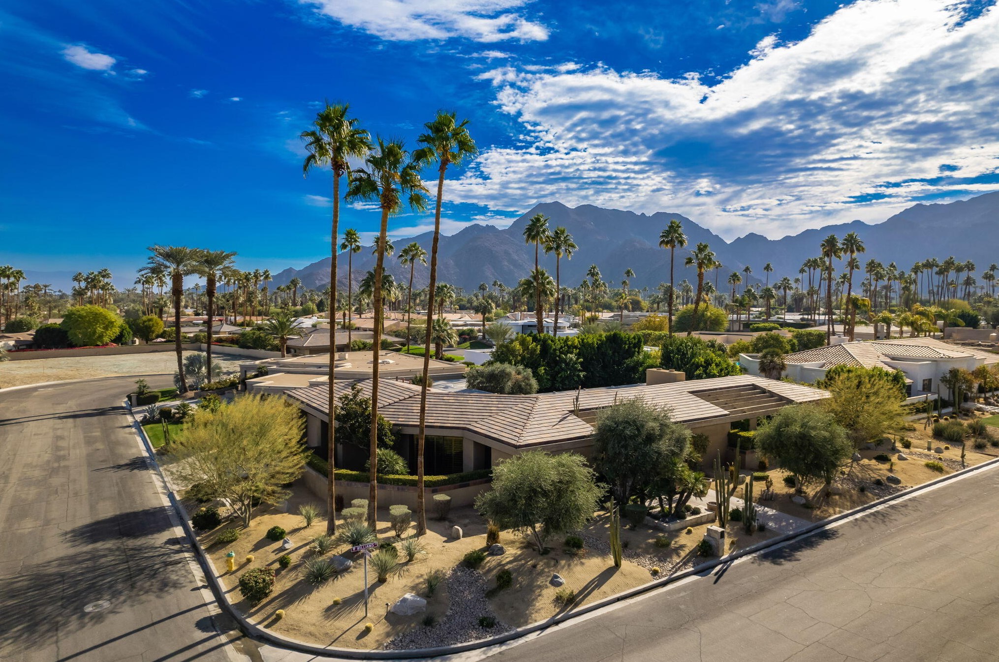45560 Williams Rd, Palm Desert, CA 92210-8469