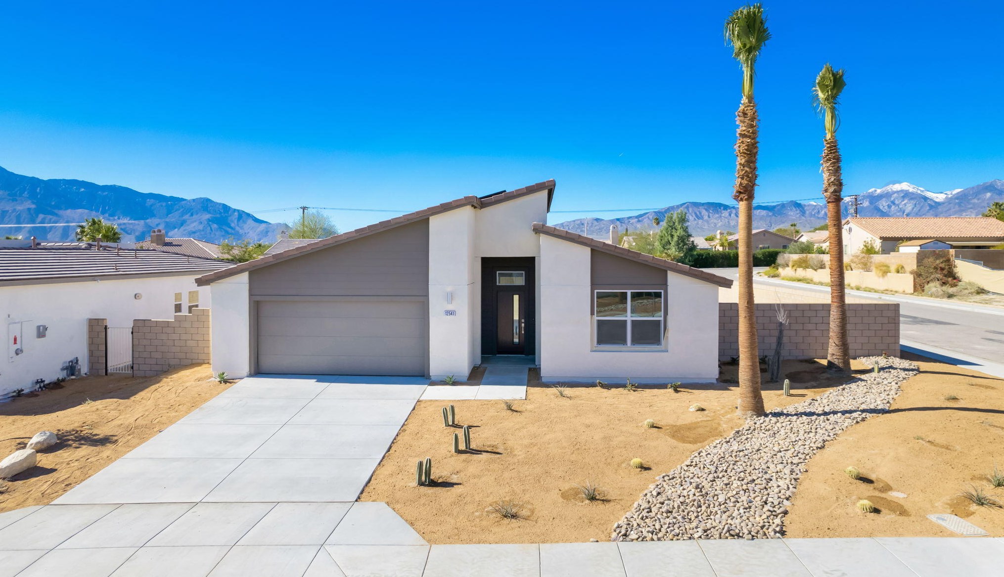 12523 Sylvanus Dr, Desert Hot Springs, CA 92240-3548