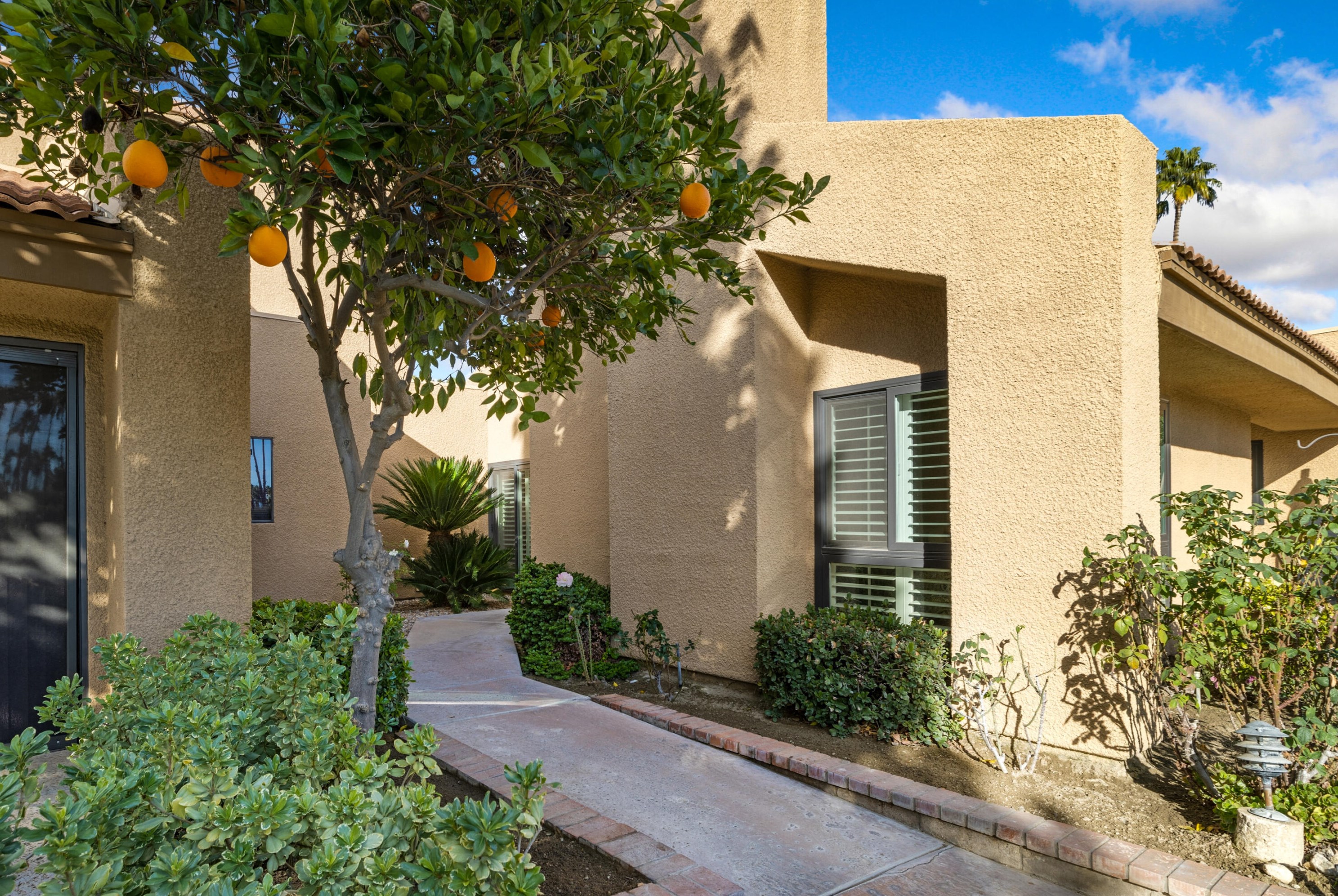 2955 E Avery Dr #c, Palm Springs, CA 92264