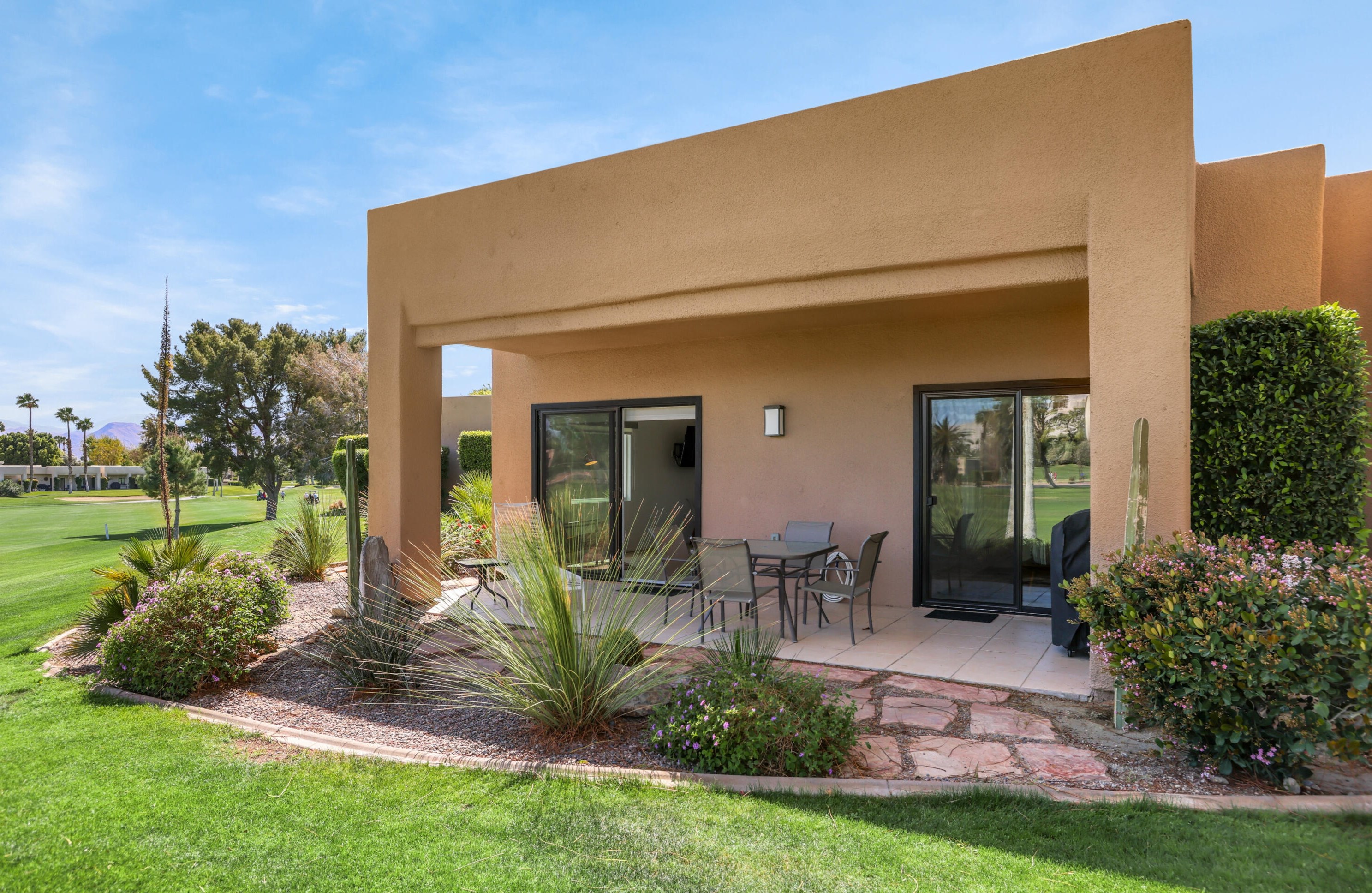 28610 Taos Ct, Cathedral City CA  92234-3574 exterior