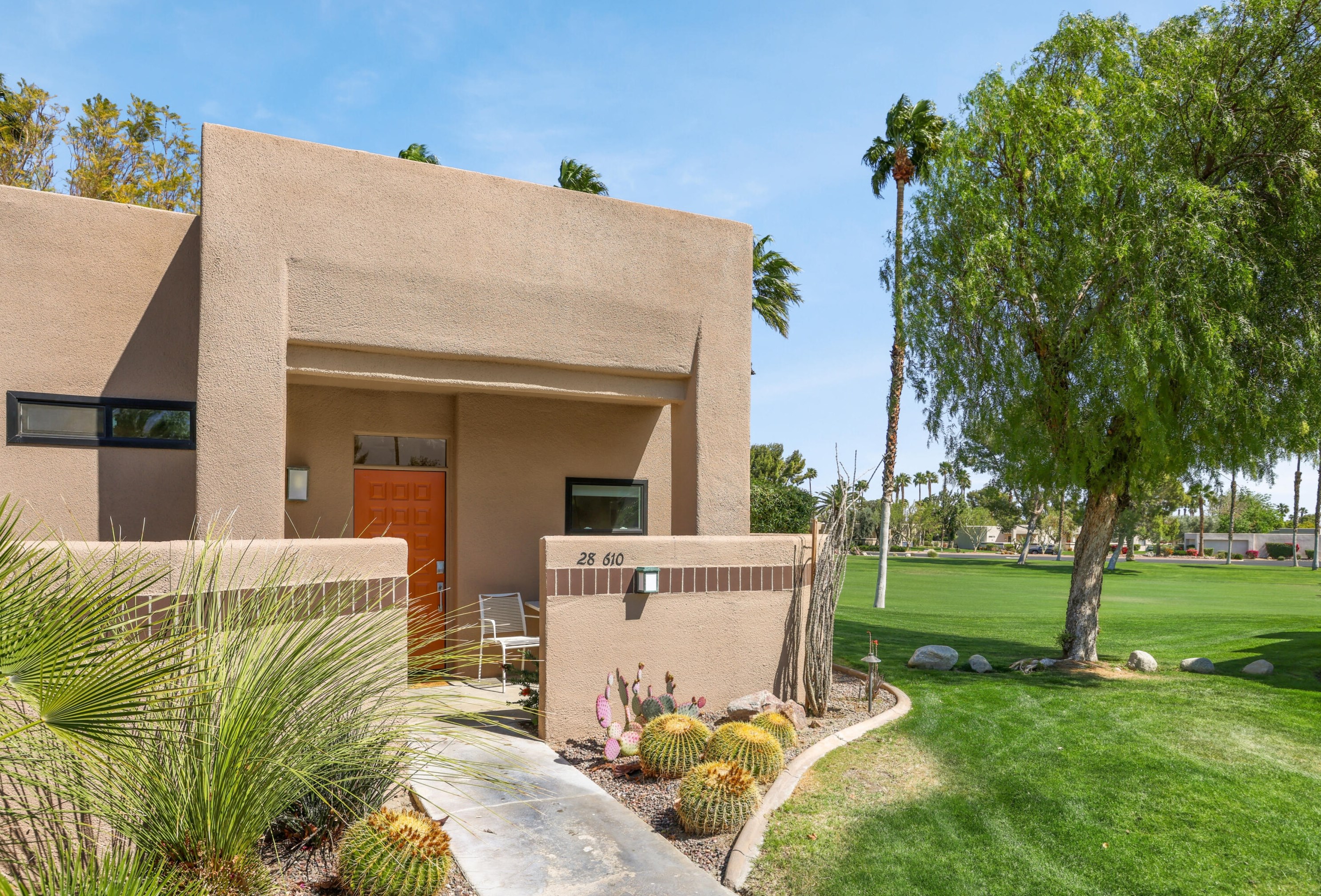 28610 Taos Ct, Cathedral City CA  92234-3574 exterior
