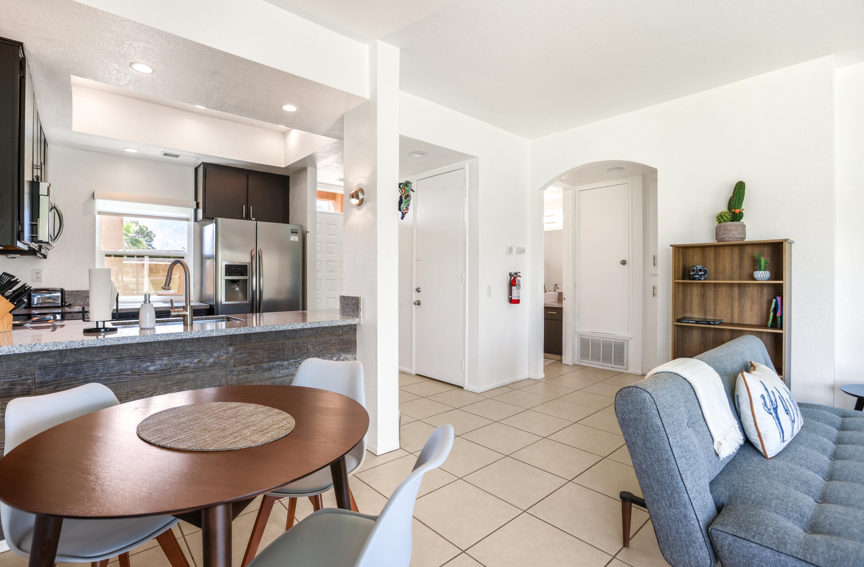 28610 Taos Ct, Cathedral City CA  92234-3574 exterior