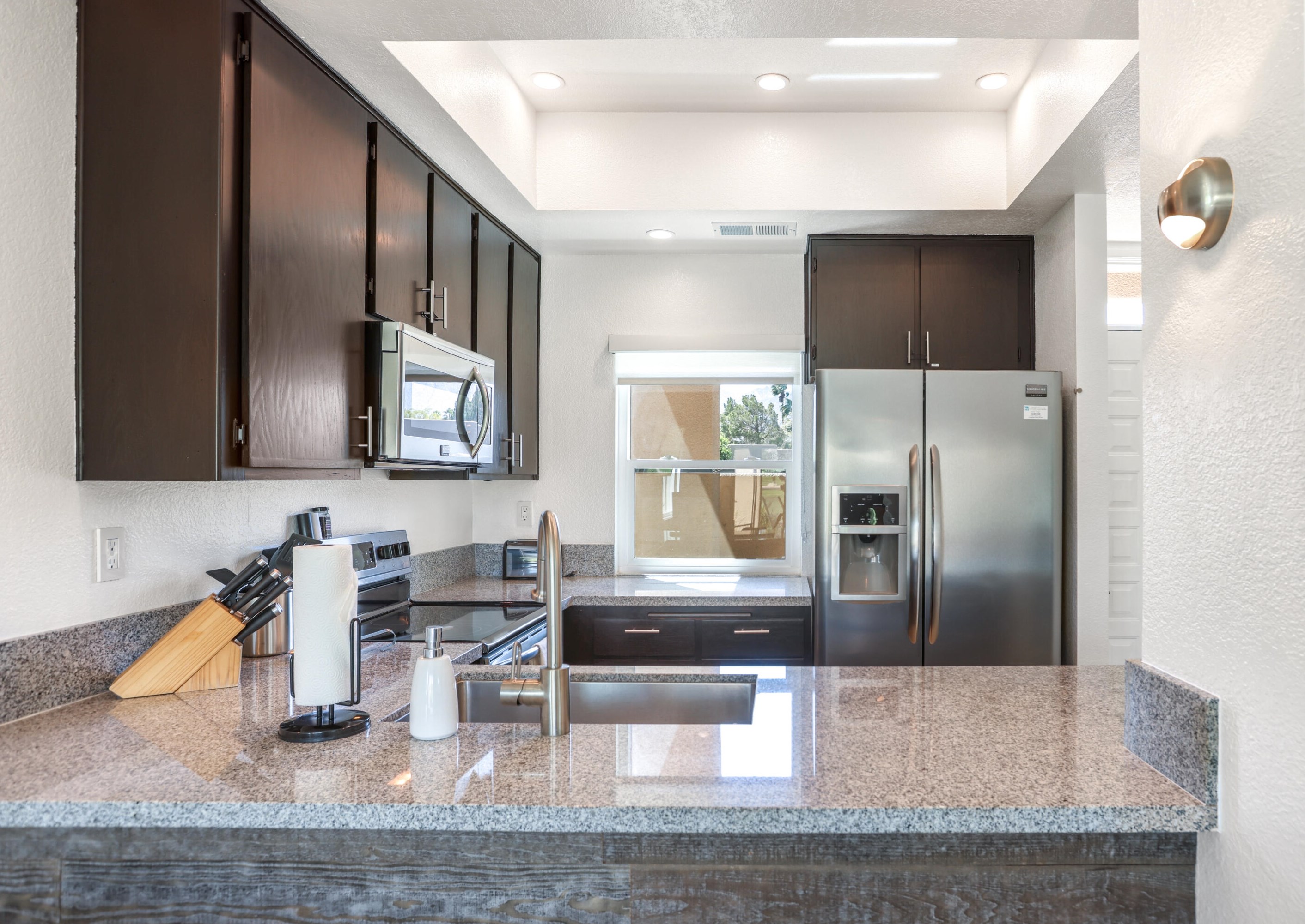 28610 Taos Ct, Cathedral City CA  92234-3574 exterior