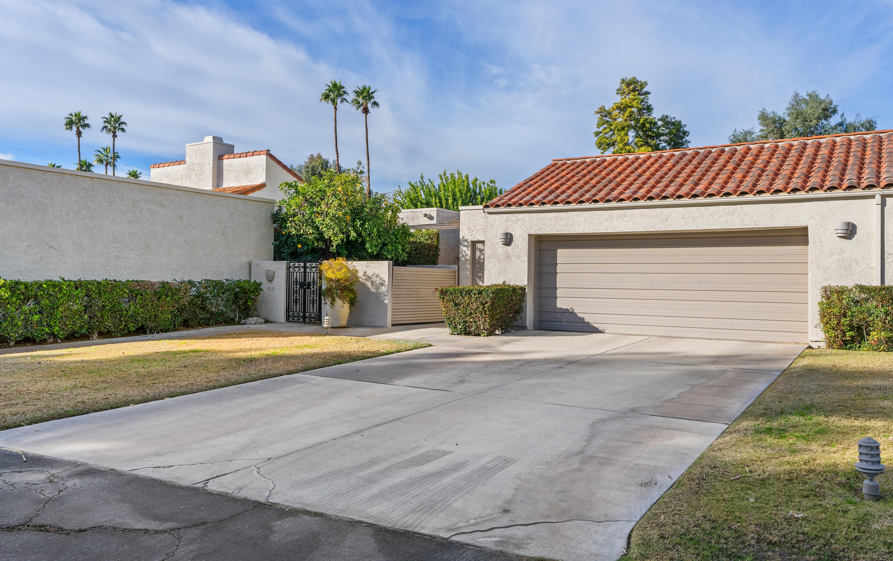 703 Inverness Dr, Rancho Mirage, CA 92270