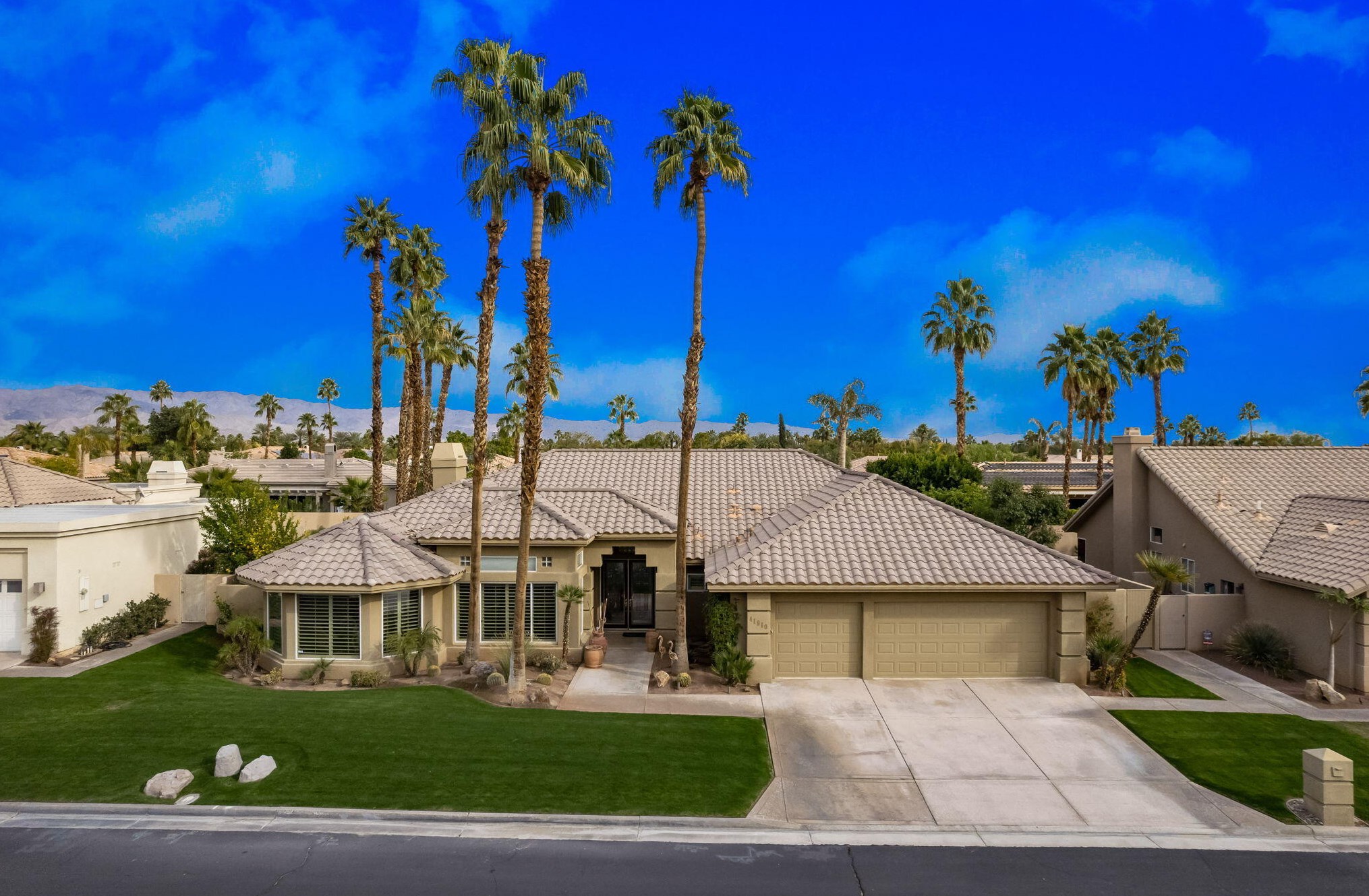 41910 Harrison Dr, Palm Desert, CA 92211-8920