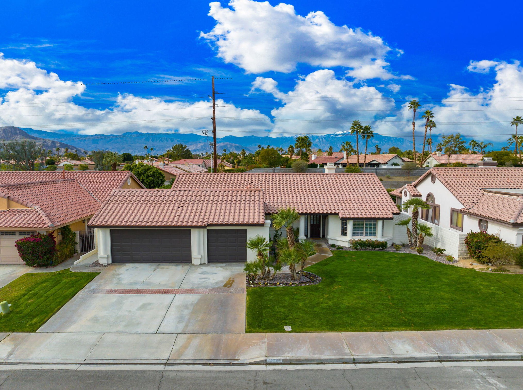 44245 Camino Azul, La Quinta, CA 92253