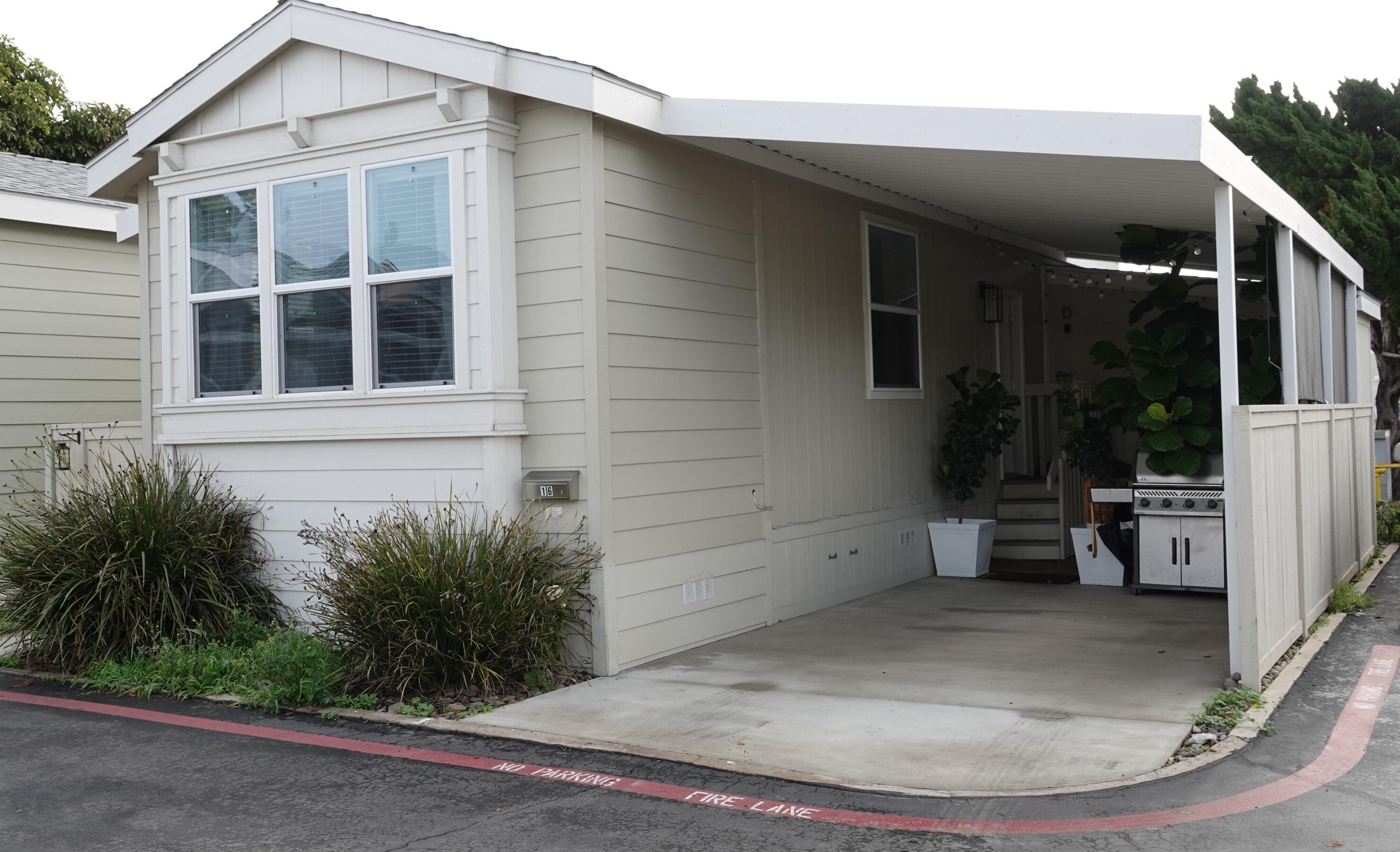 699 N Vulcan Ave #16, Encinitas, CA 92024