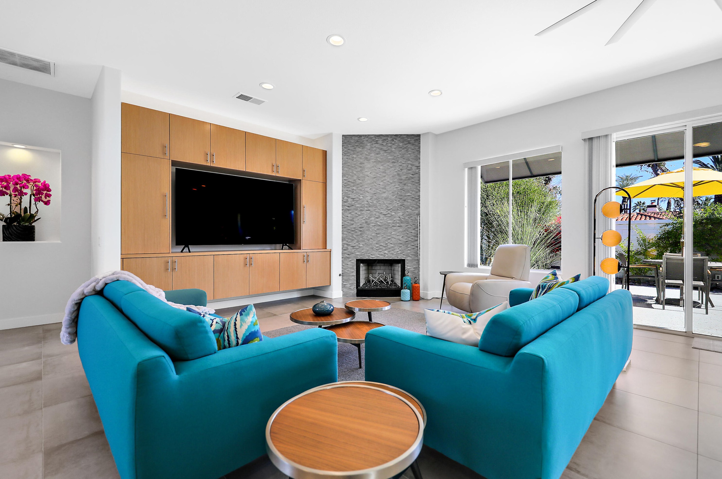 44216 Mesquite Dr, Palm Desert, CA 92210-7243