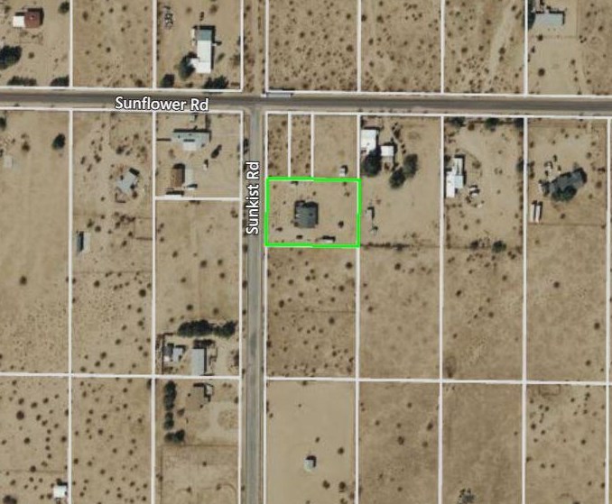4545 Sunkist Rd, Joshua Tree CA  92252-4471 exterior