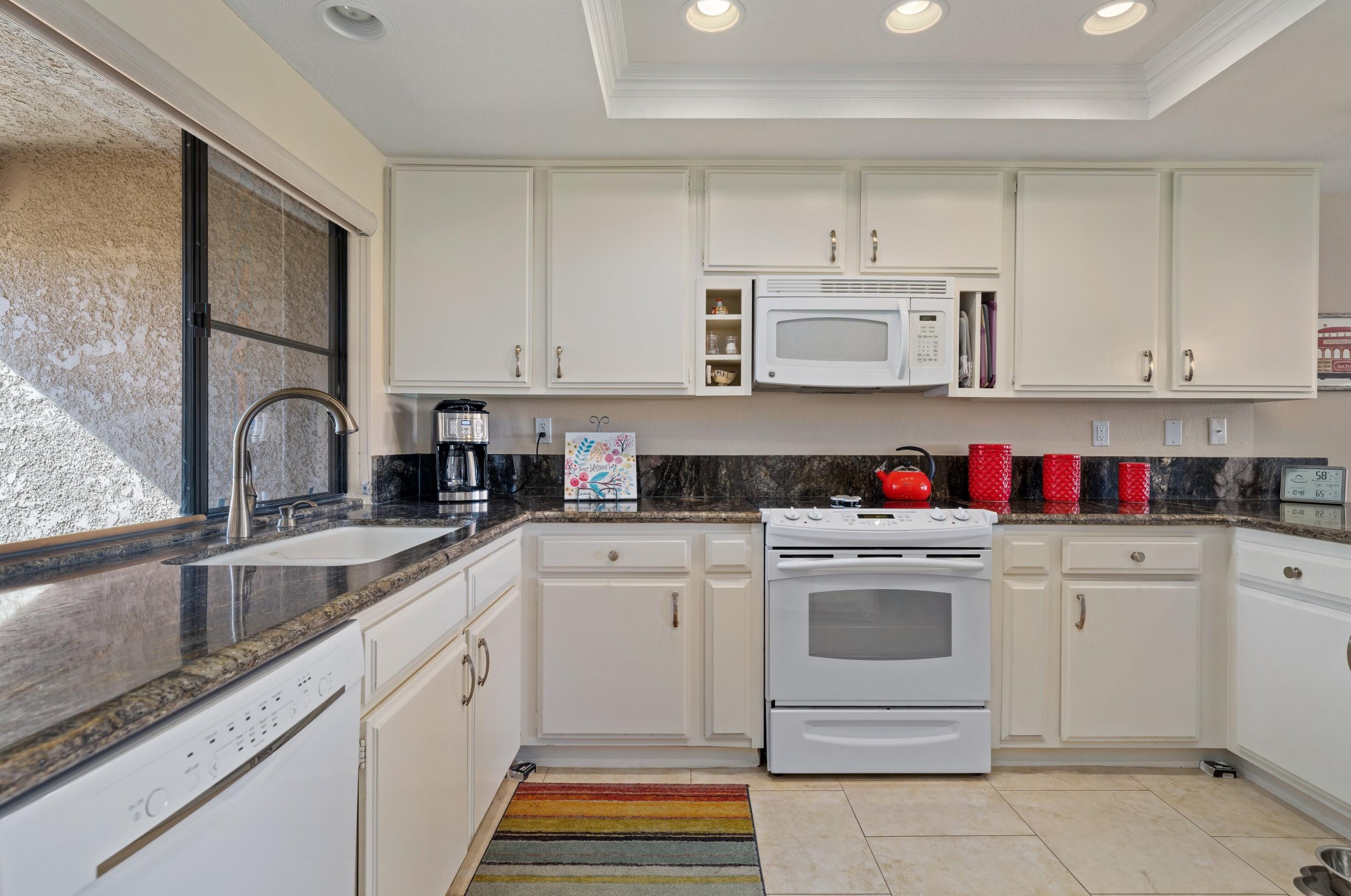 69 Camino Arroyo Pl, Palm Desert, CA 92260-0326