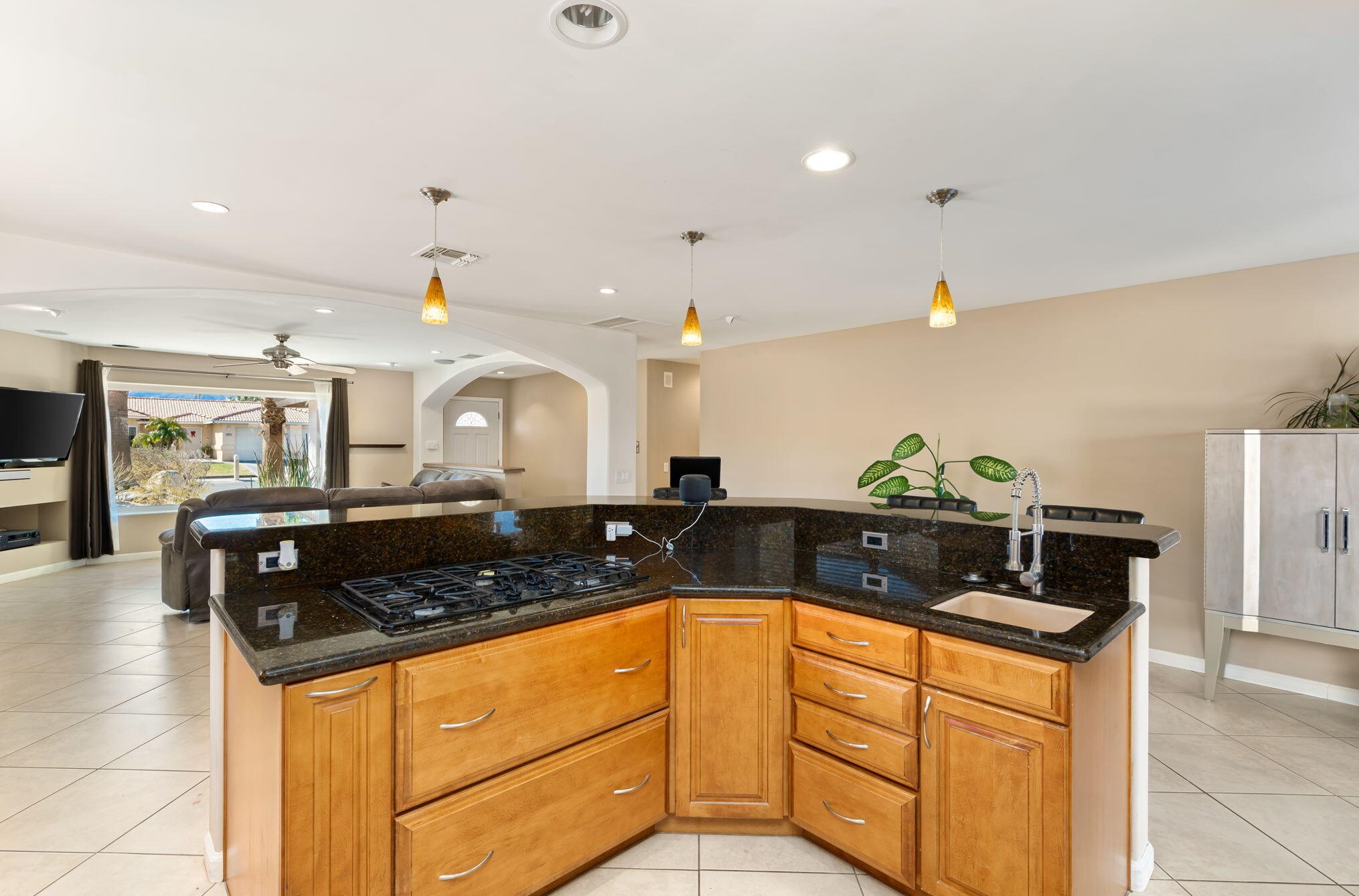 68300 Peladora Rd, Cathedral City CA  92234-5679 exterior