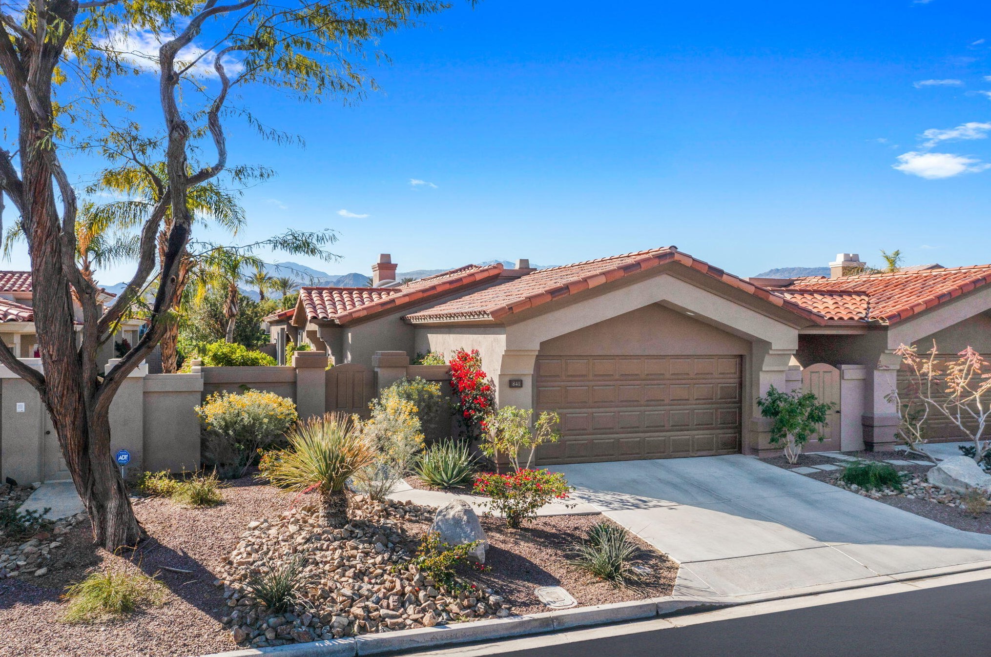 841 Box Canyon Trl, Palm Desert, CA 92211-7433