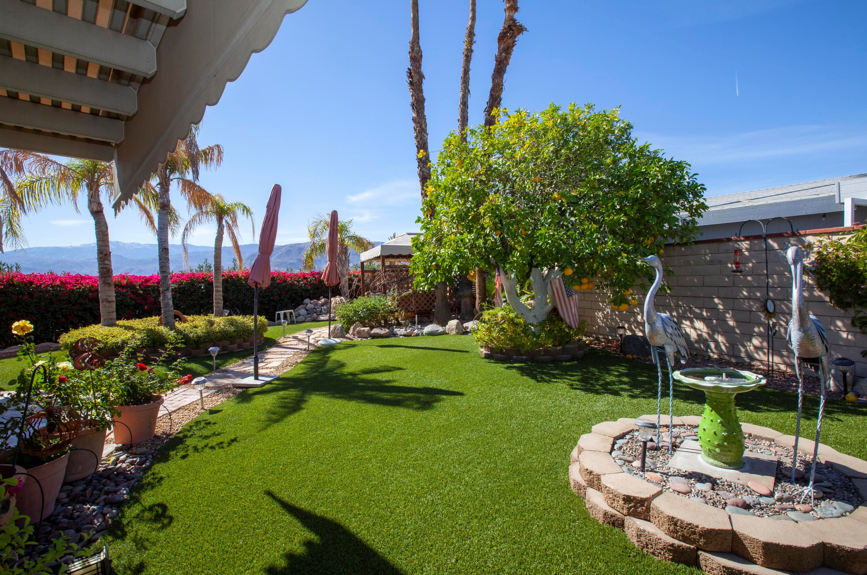 73019 Adobe Springs Dr, Palm Desert, CA 92260-1121