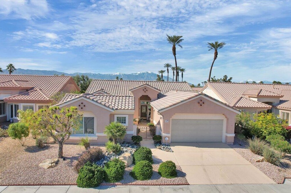 39075 Brandywine Ave, Palm Desert, CA 92211-2805