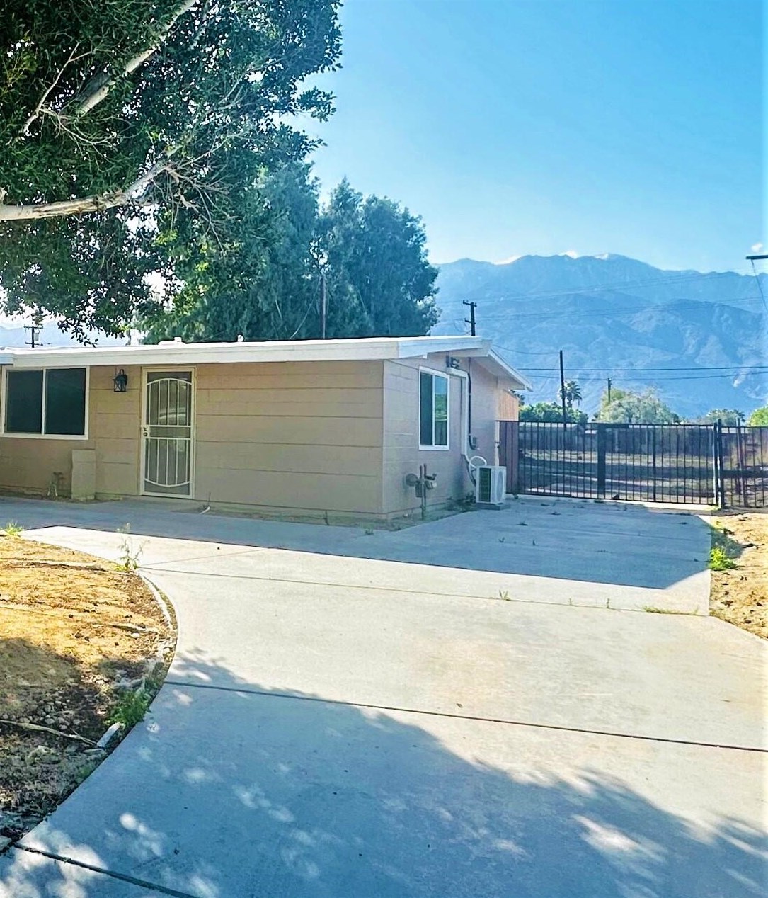 30225 San Luis Rey Dr, Cathedral City CA  92234-6042 exterior