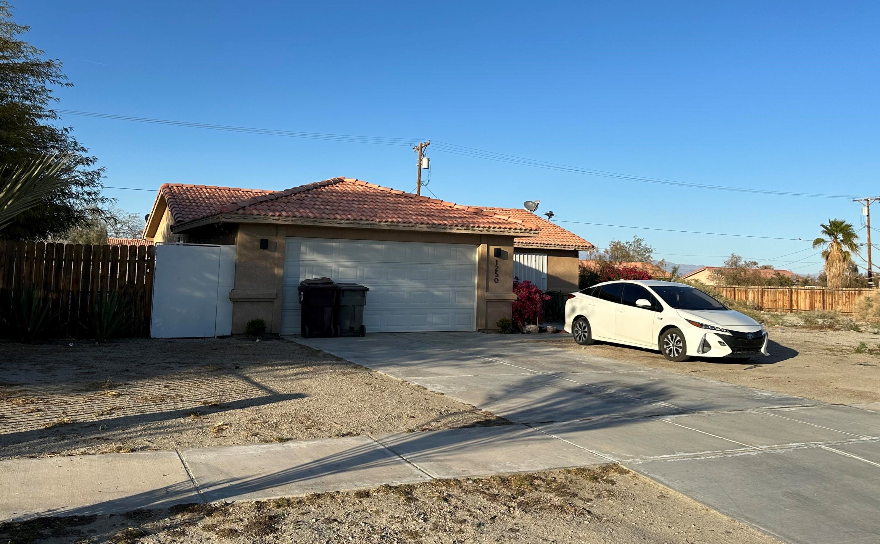 1250 Mullet Ave, Thermal, CA 92274