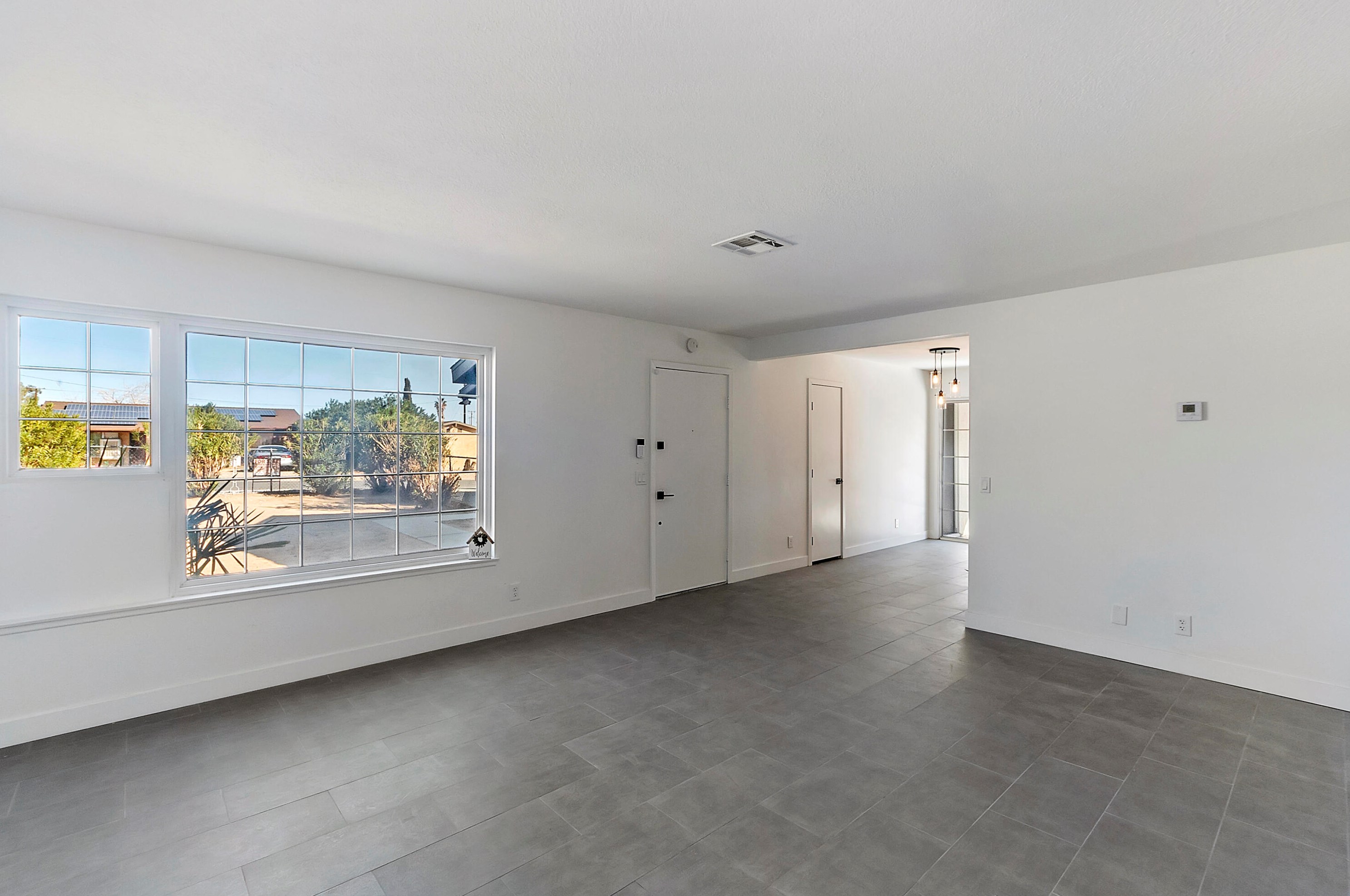 6006 Morongo Rd, Twntynine Plm CA  92277-2054 exterior