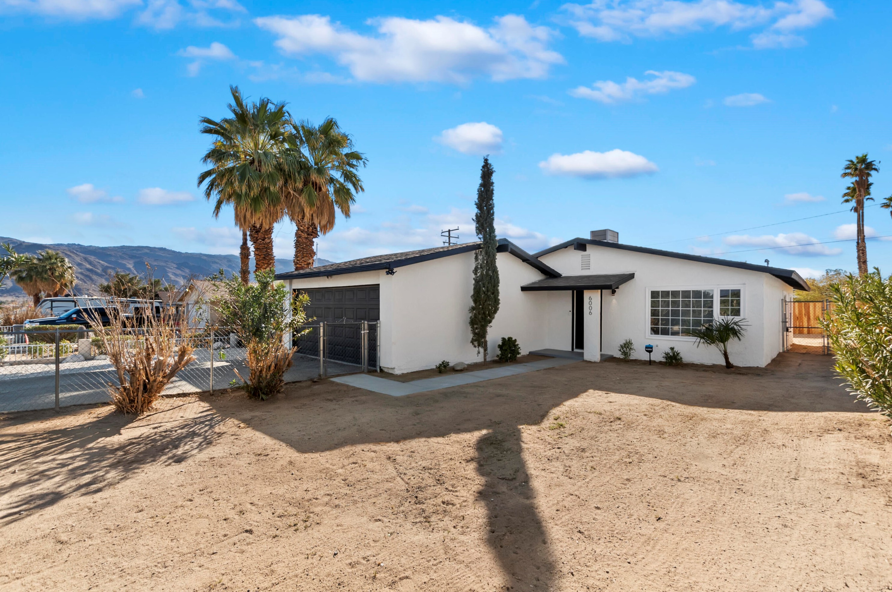 6006 Morongo Rd, Twntynine Plm, CA 92277