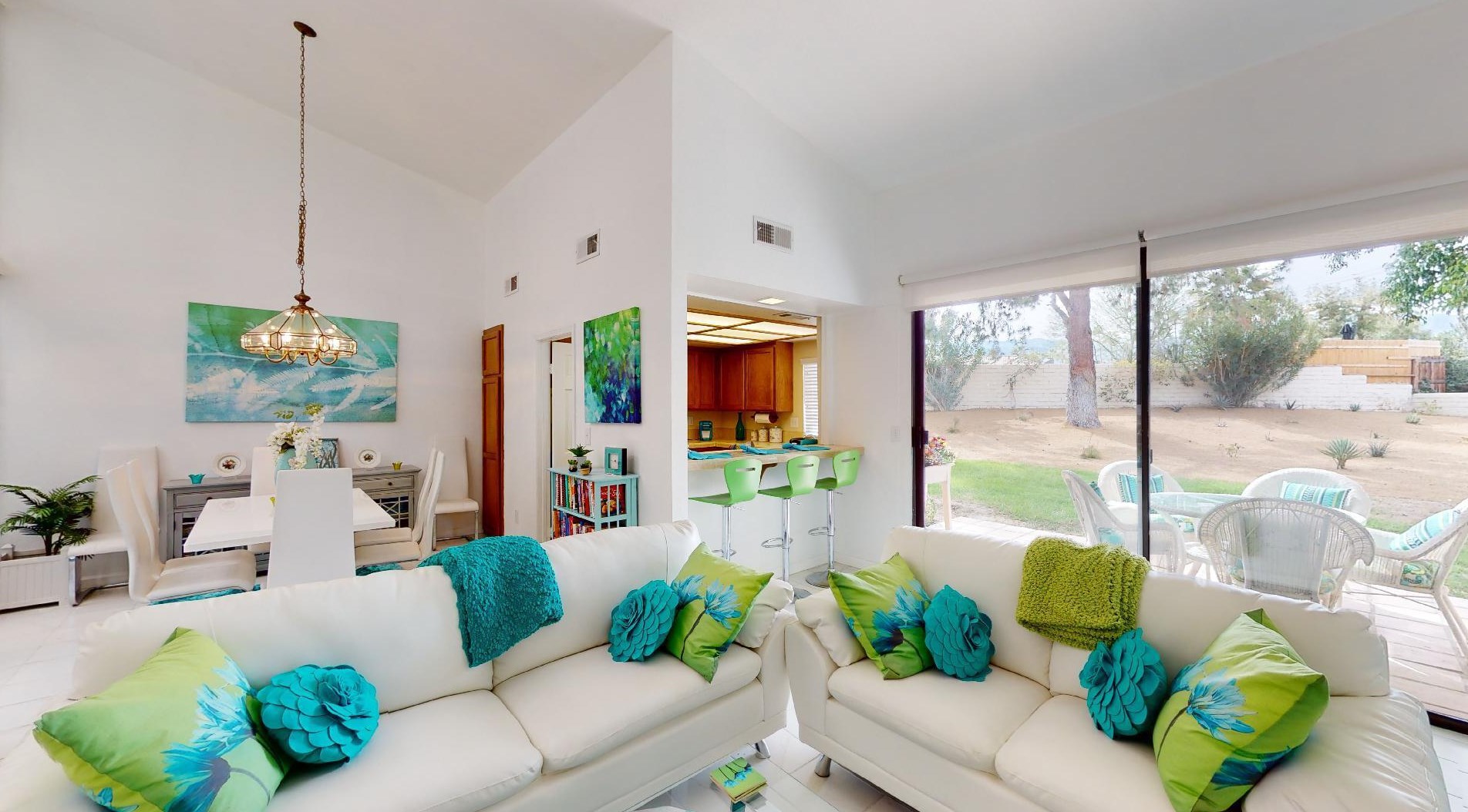 45416 Driftwood Dr, Palm Desert, CA 92260-4556