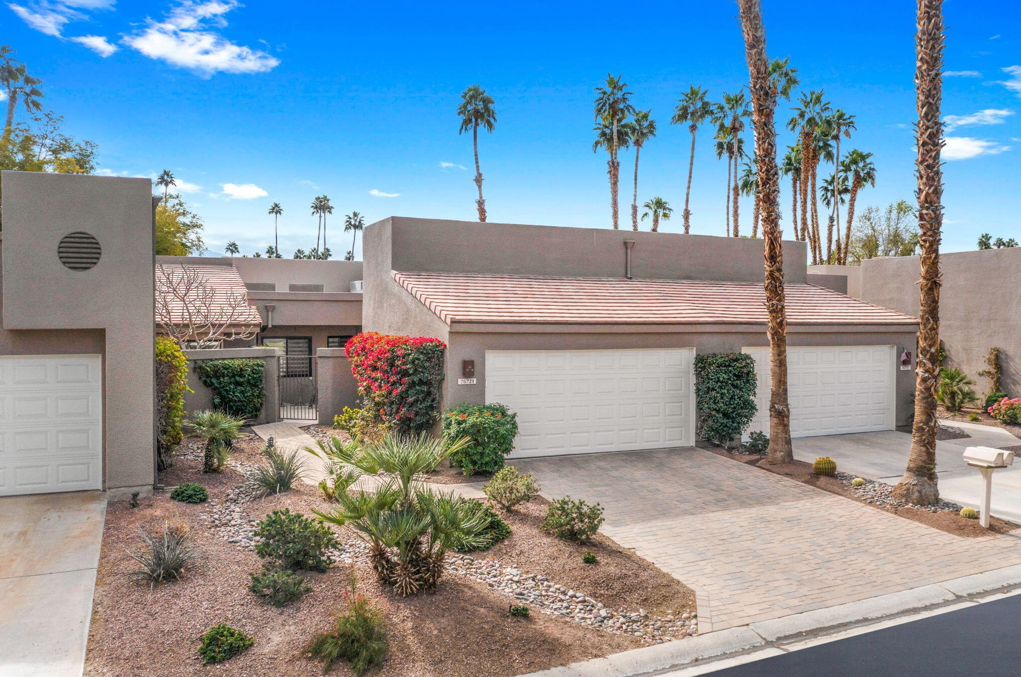 76721 Chrysanthemum Way, Palm Desert, CA 92211-7462