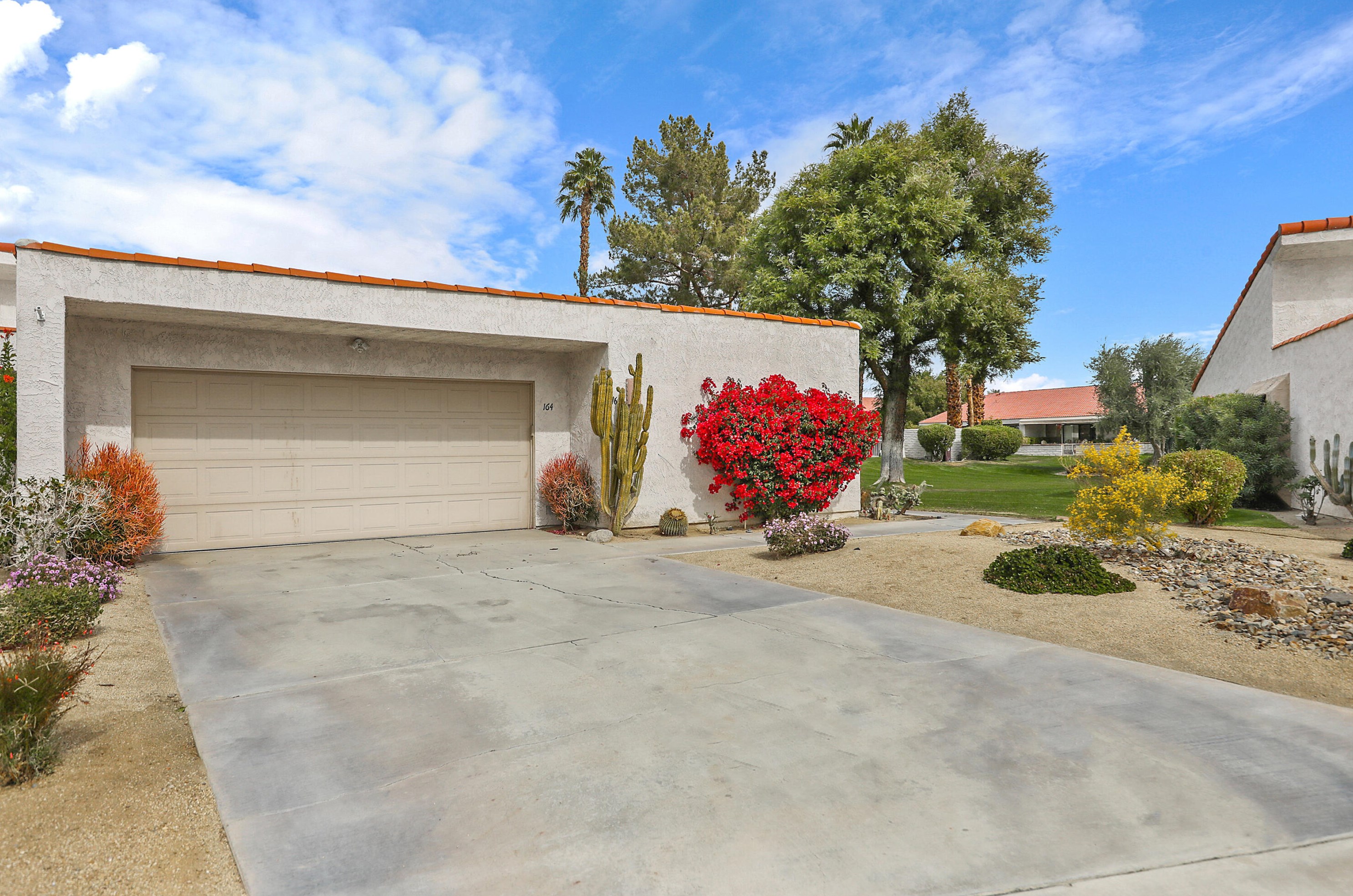 164 Wimbledon Ct, Palm Desert, CA 92260-0346