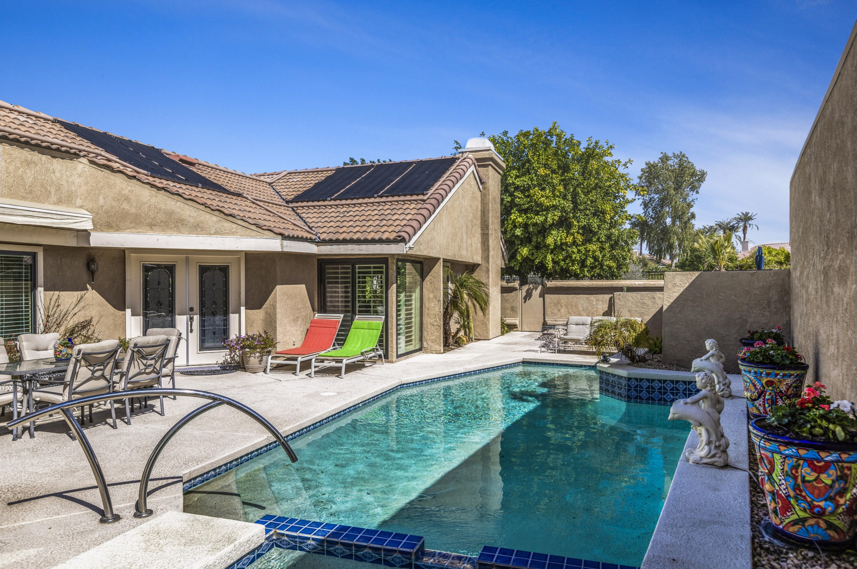 6 Marbella Ln, Palm Desert, CA 92260-1611