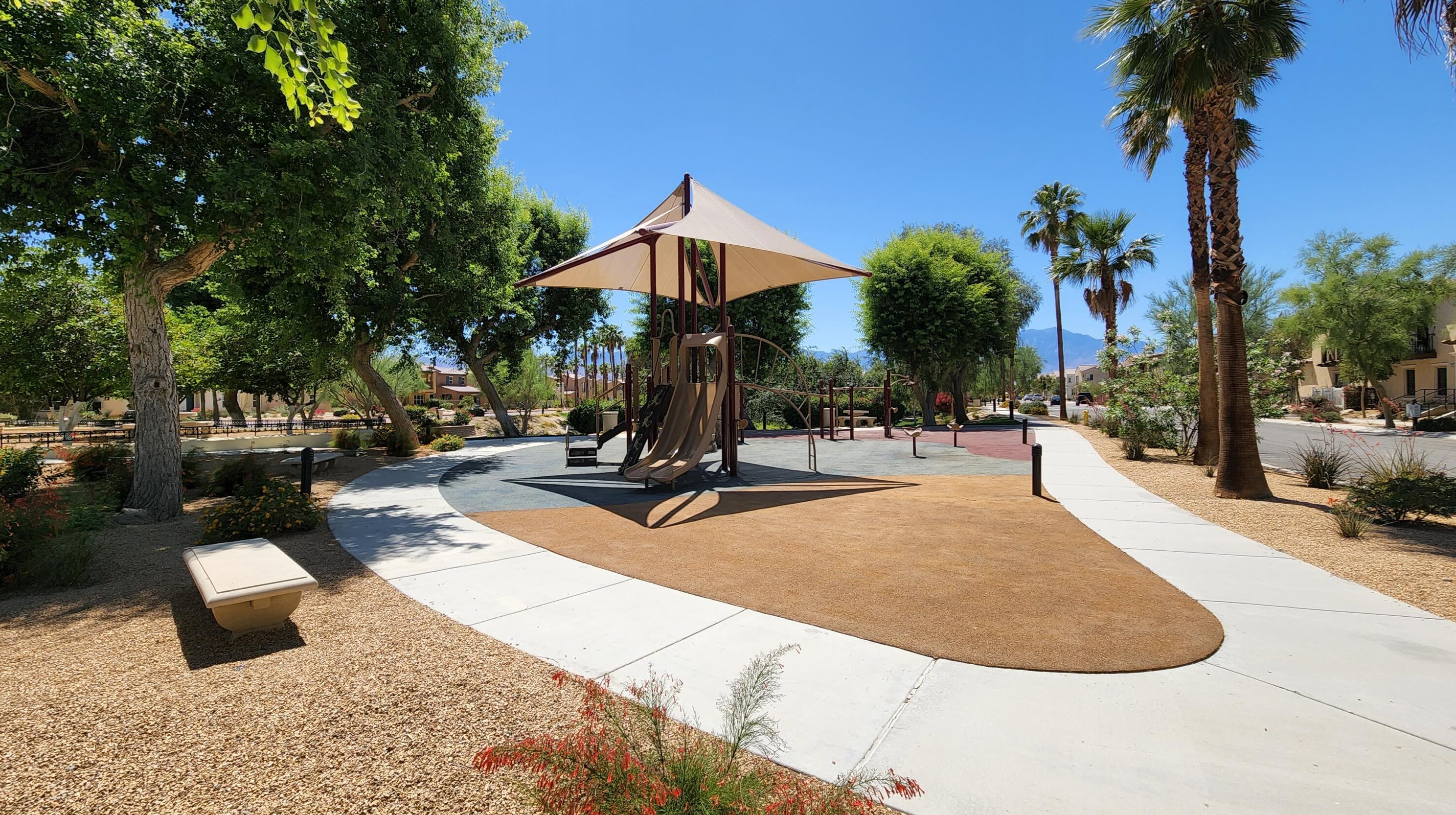 213 Paseo Gregario, Palm Desert CA  92211-5707 exterior