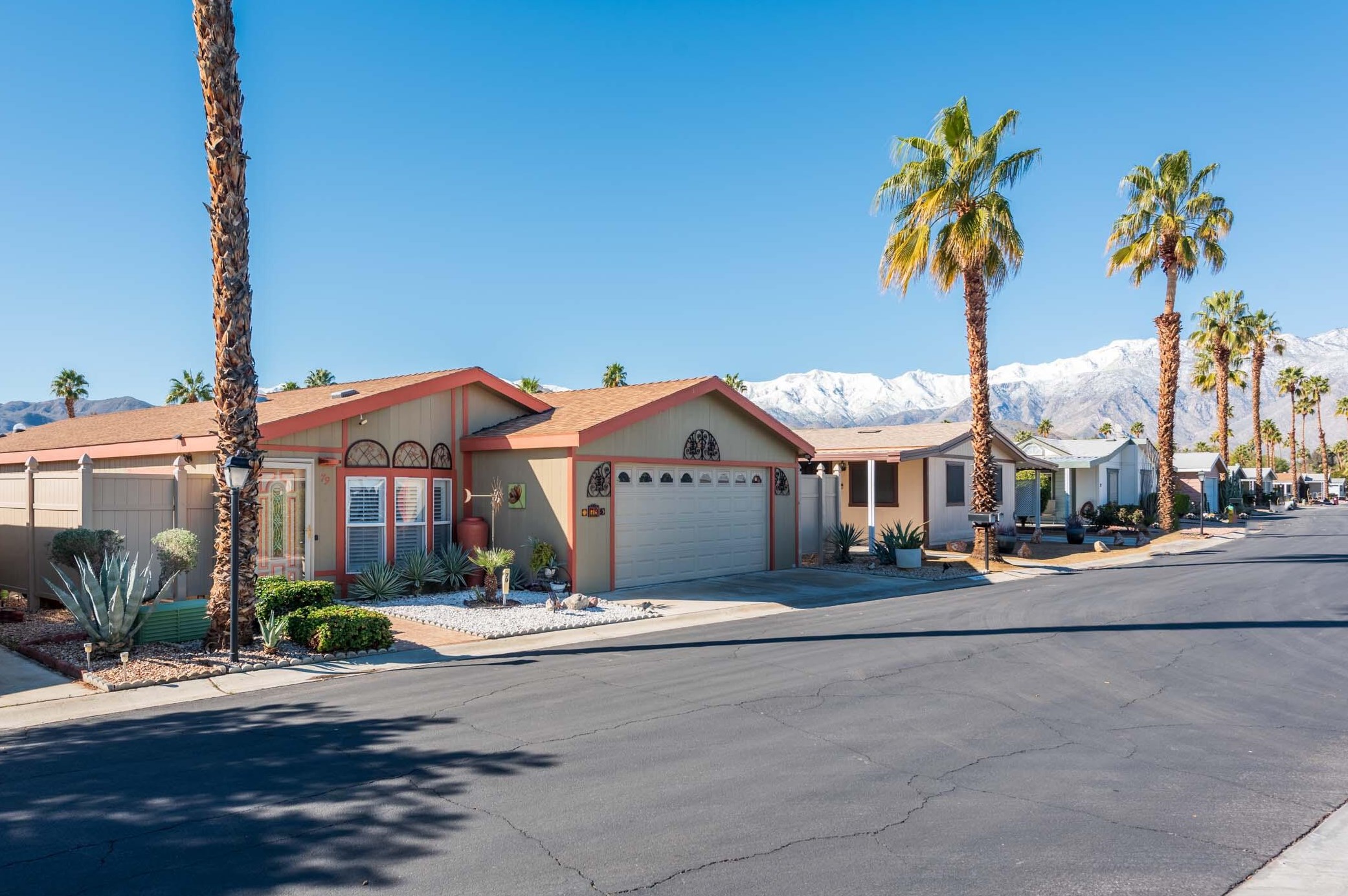 79 Zacharia Dr, Cathedral City, CA 92234