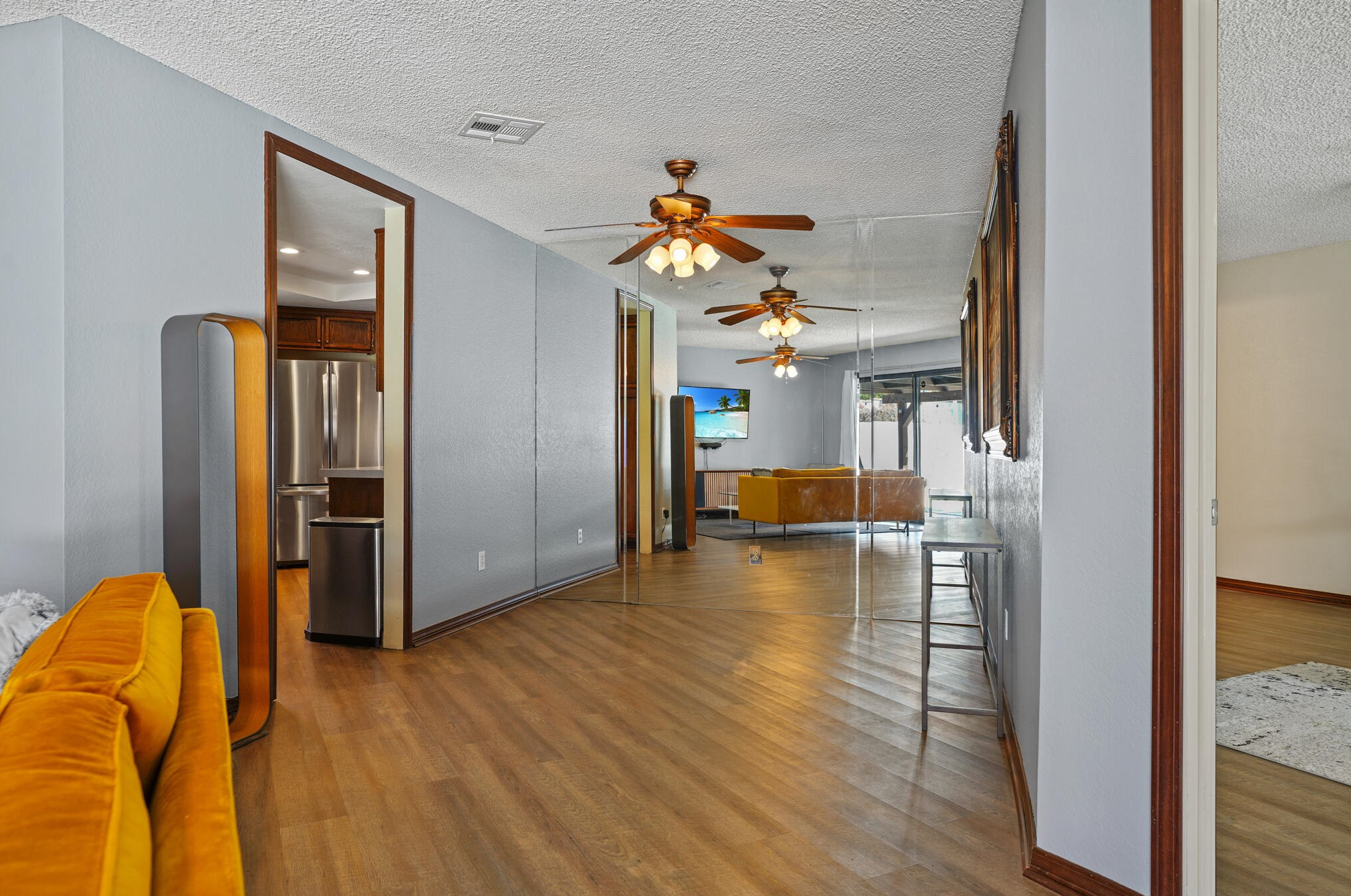 31015 Avenida Alvera, Cathedral City CA  92234-3019 exterior