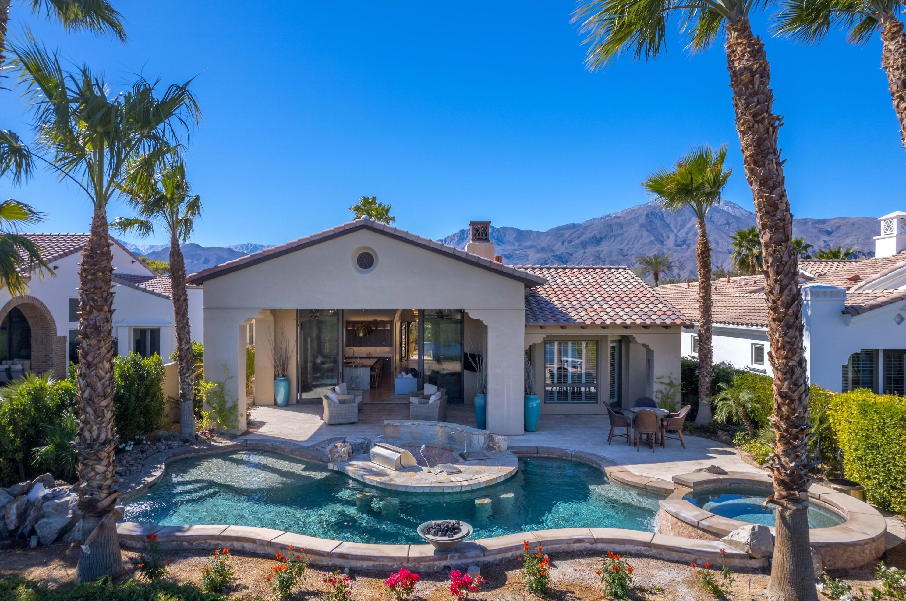 81540 Carboneras, La Quinta CA  92253-8219 exterior