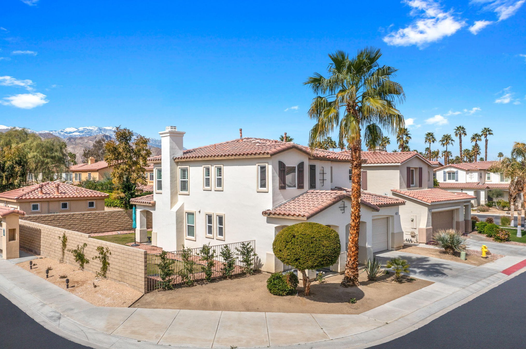 317 Paseo Vista Cir, Palm Desert, CA 92260-5295