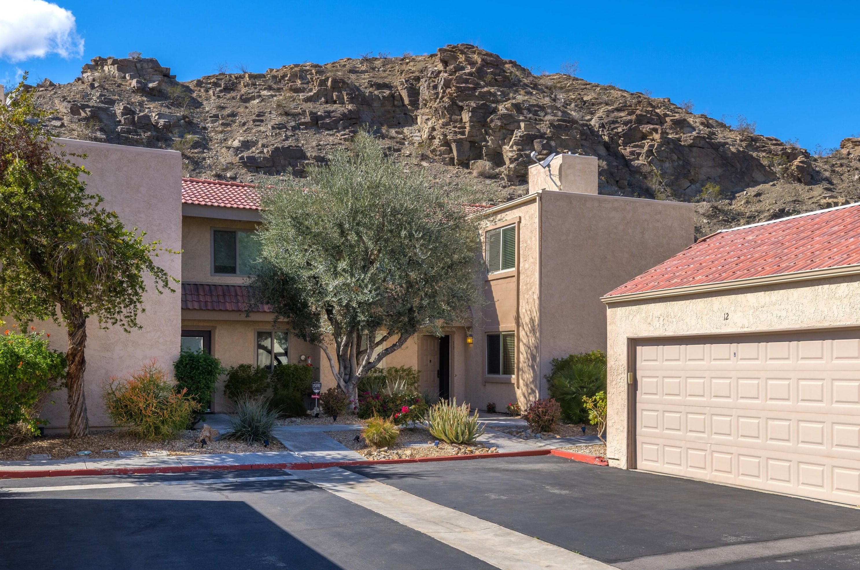70100 Mirage Cove Dr #11, Rancho Mirage, CA 92270