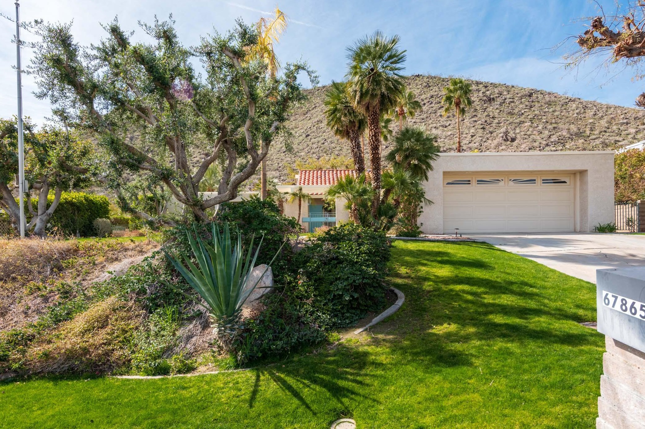 67865 Foothill Rd, Cathedral City, CA 92234-2436