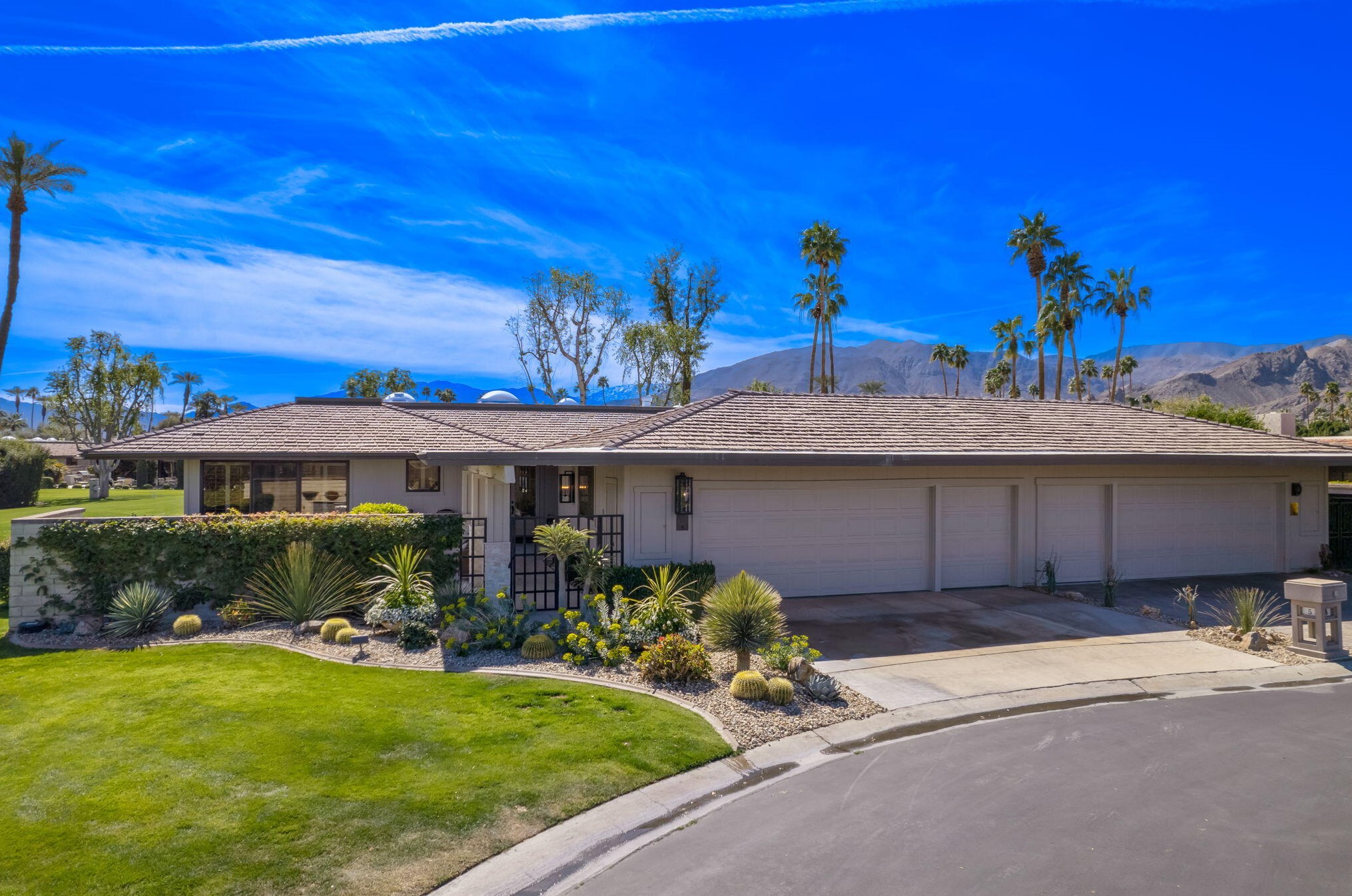 5 Radcliff Ct, Rancho Mirage, CA 92270