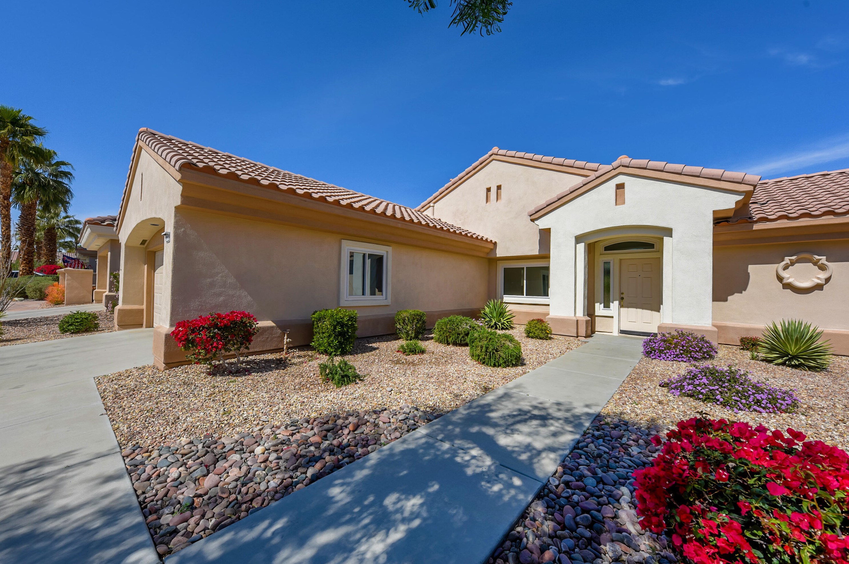 78546 Dancing Waters Rd, Palm Desert, CA 92211-1421