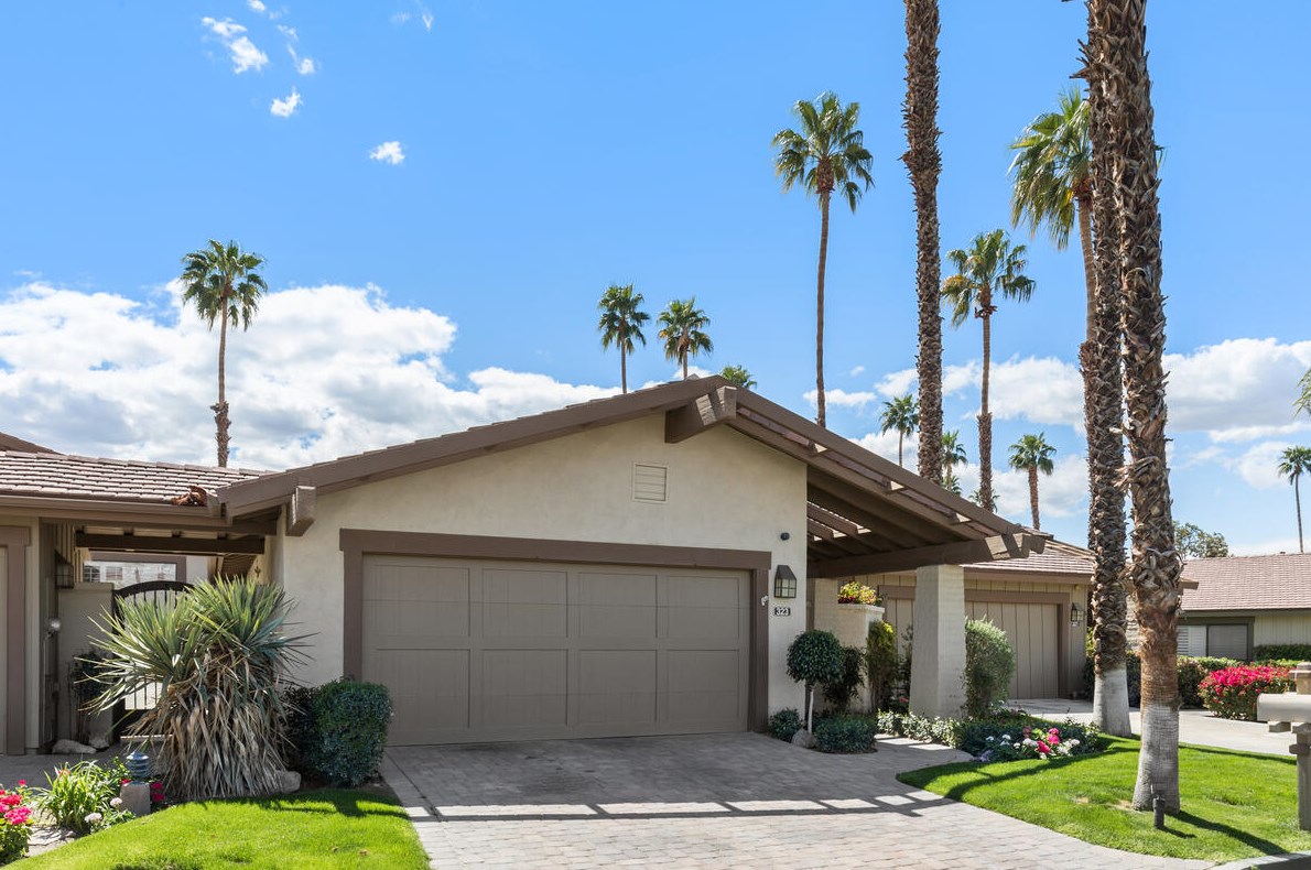 323 Sundance Cir, Palm Desert, CA 92211-3218