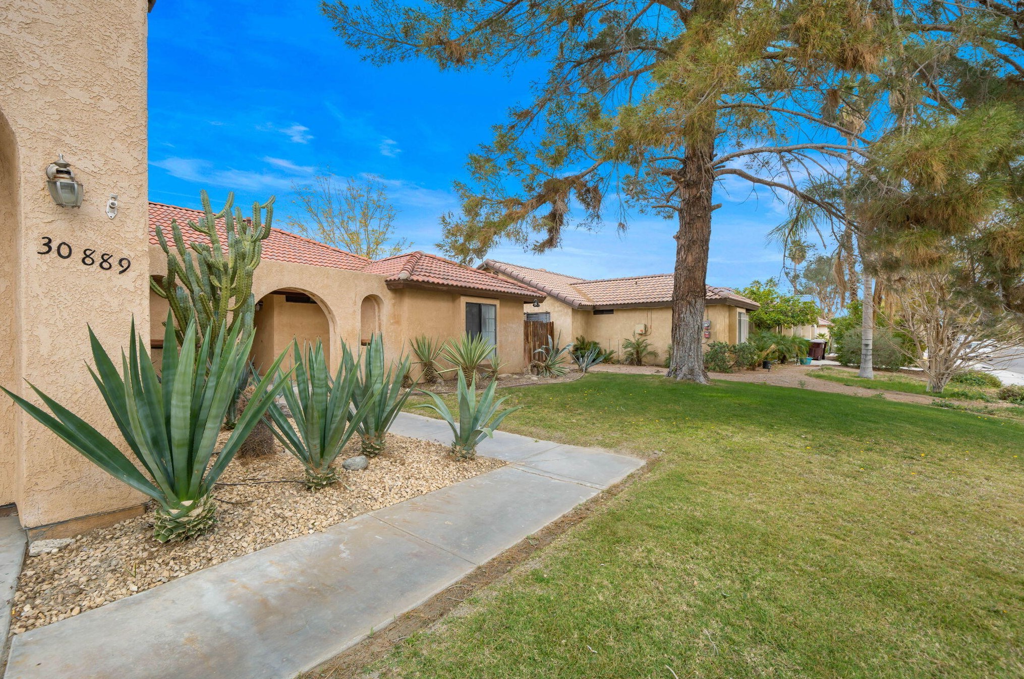 30889 Avenida Ximino, Cathedral City, CA 92234-2949