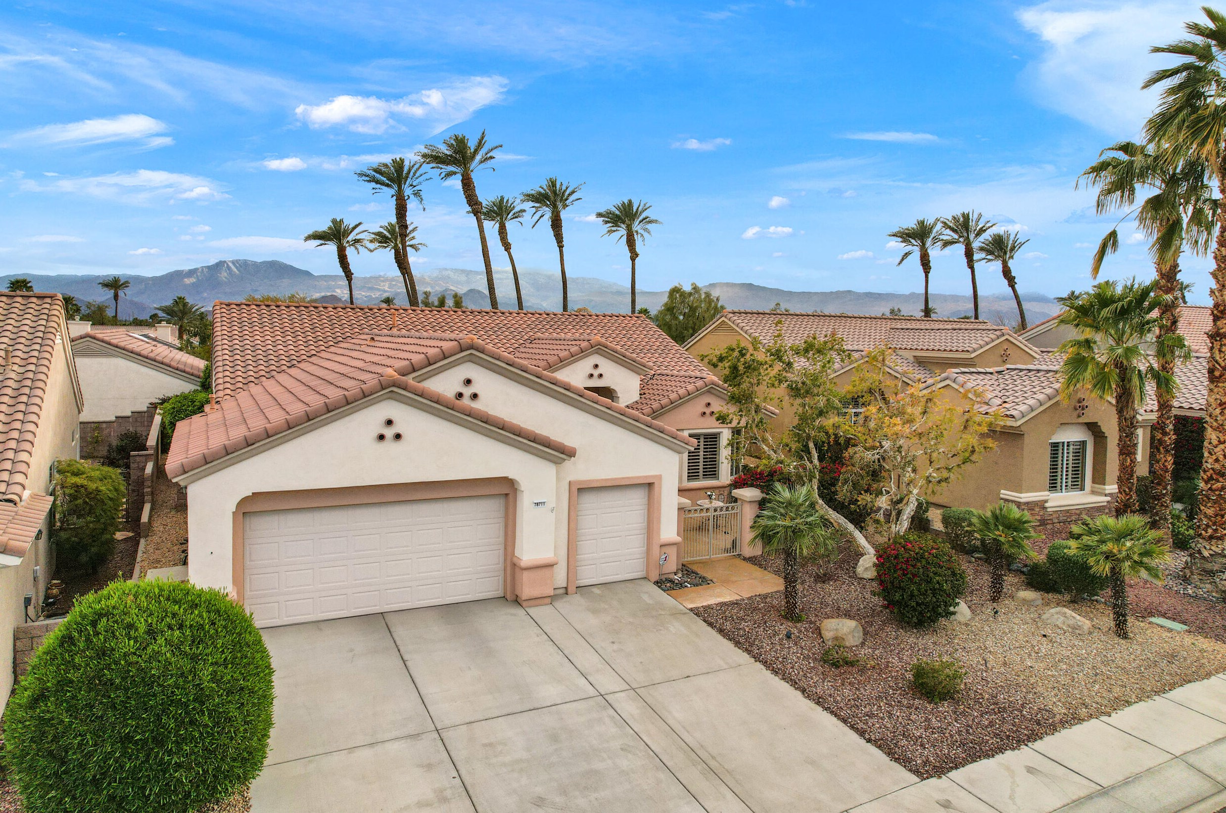 78711 Kentia Palm Dr, Palm Desert, CA 92211-6316