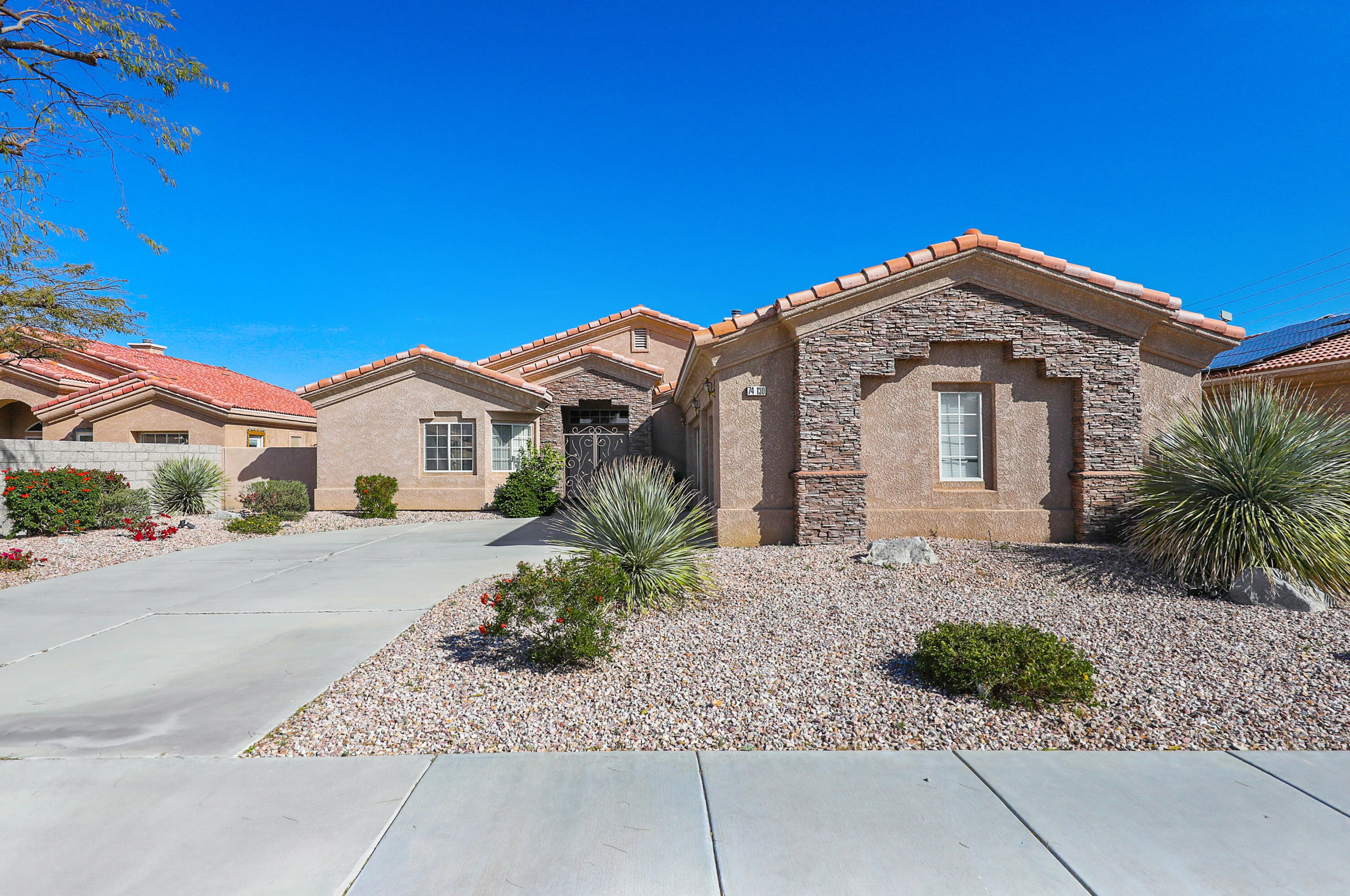 74130 Petunia Pl, Palm Desert, CA 92211-2079
