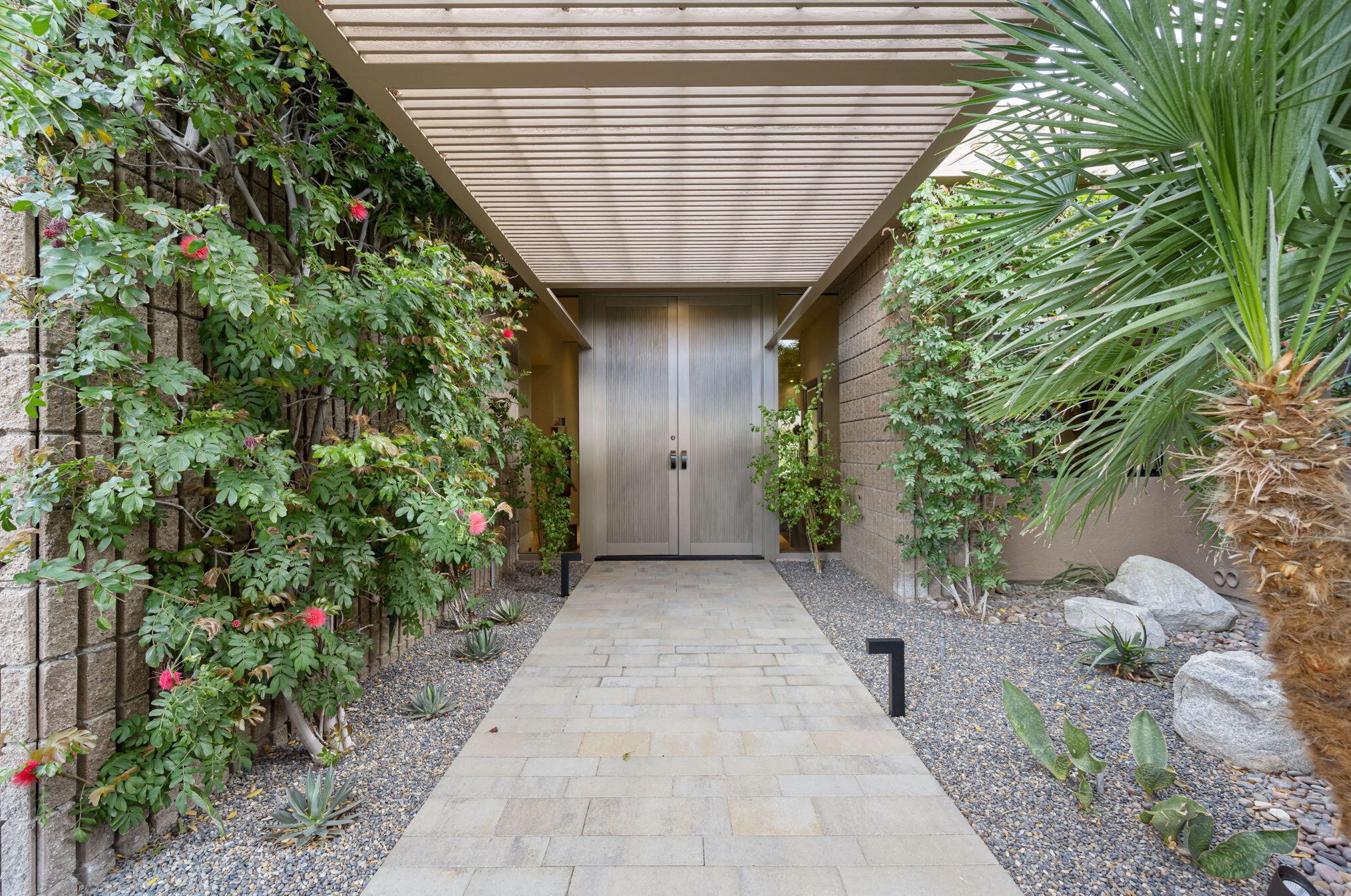 49561 Canyon View Dr, Palm Desert, CA 92260-6783