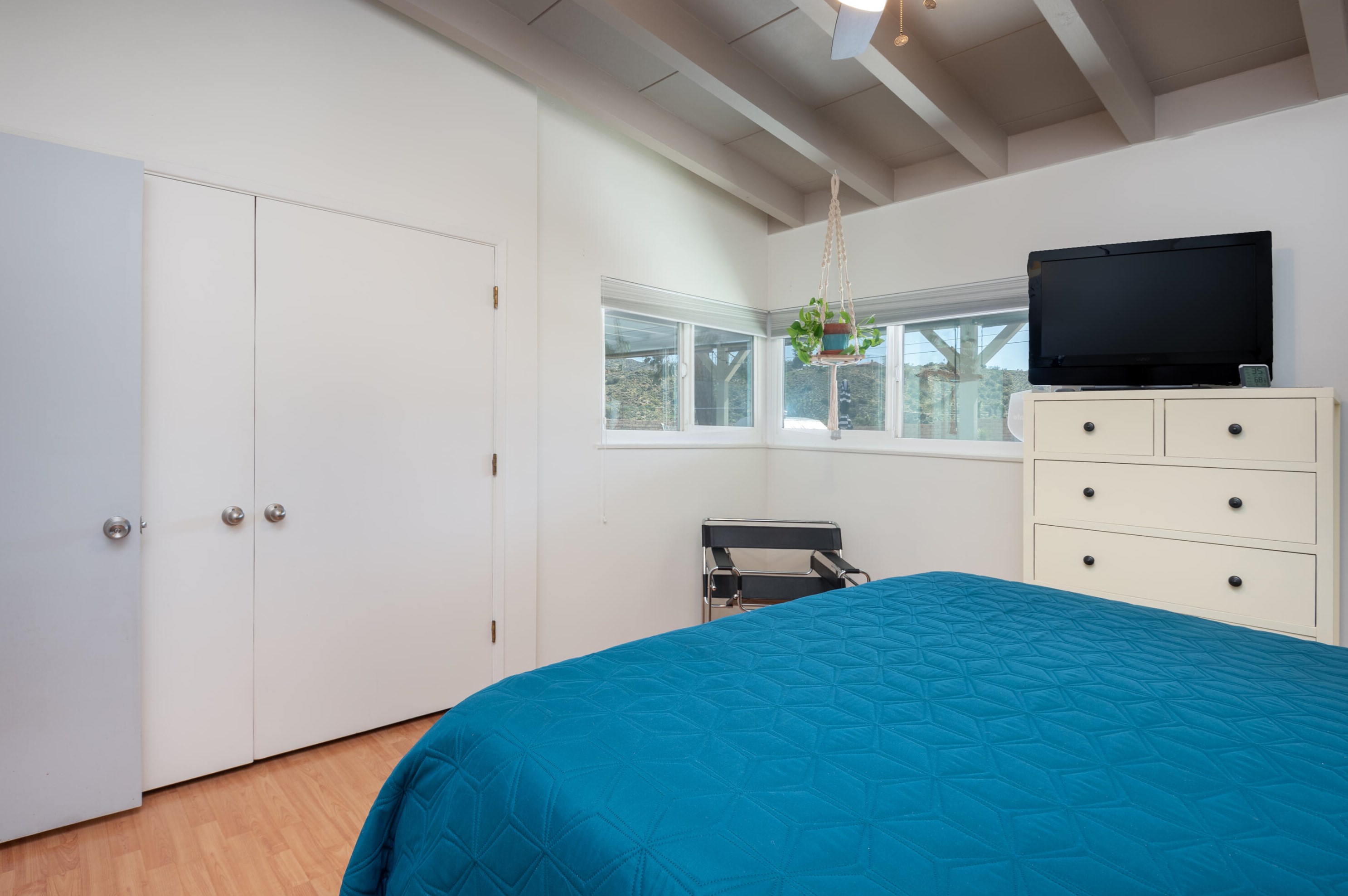 7588 San Remo Trl, Yucca Valley CA  92284-2354 exterior