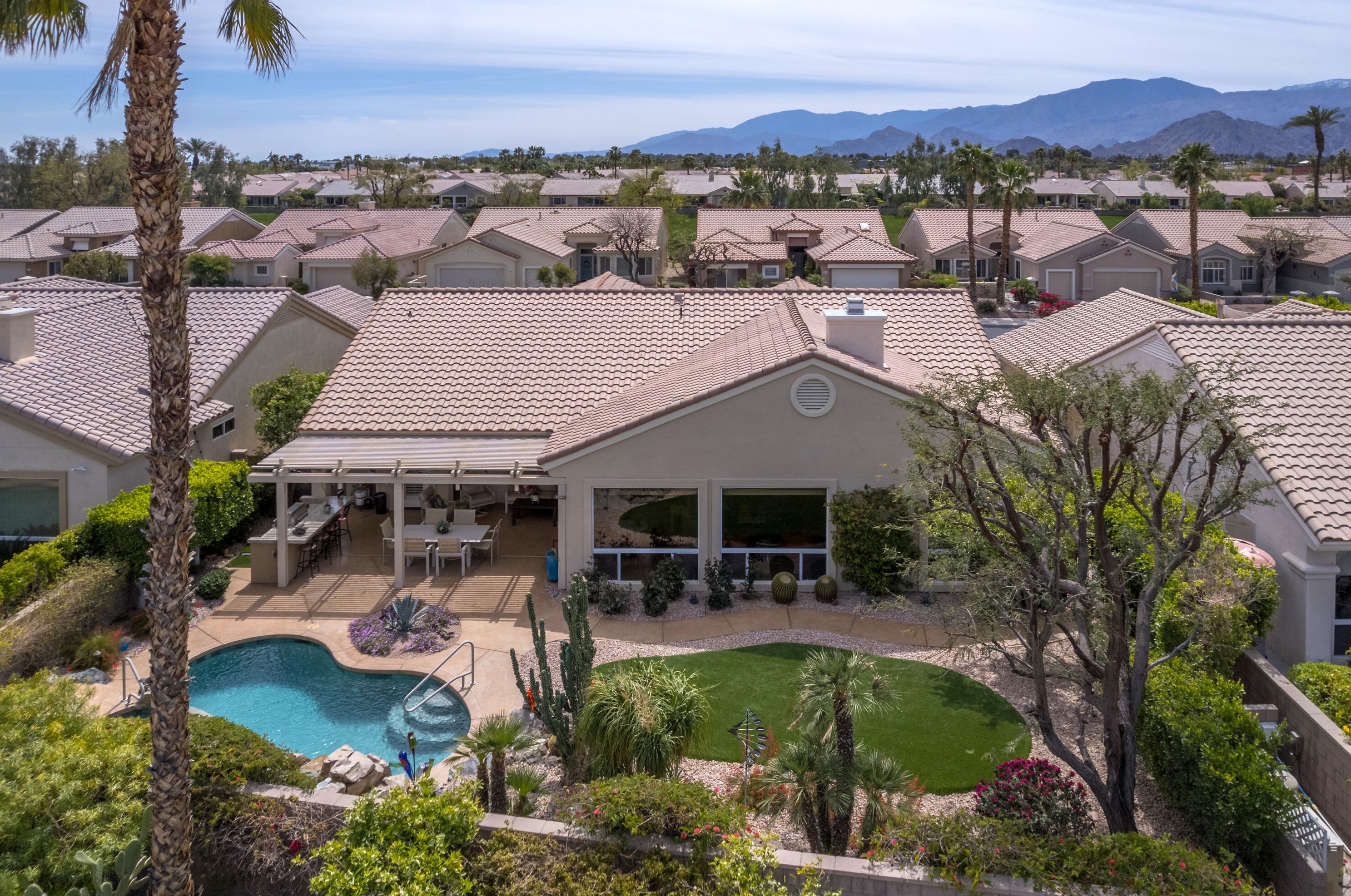 78564 Golden Reed Dr, Palm Desert, CA 92211-1838