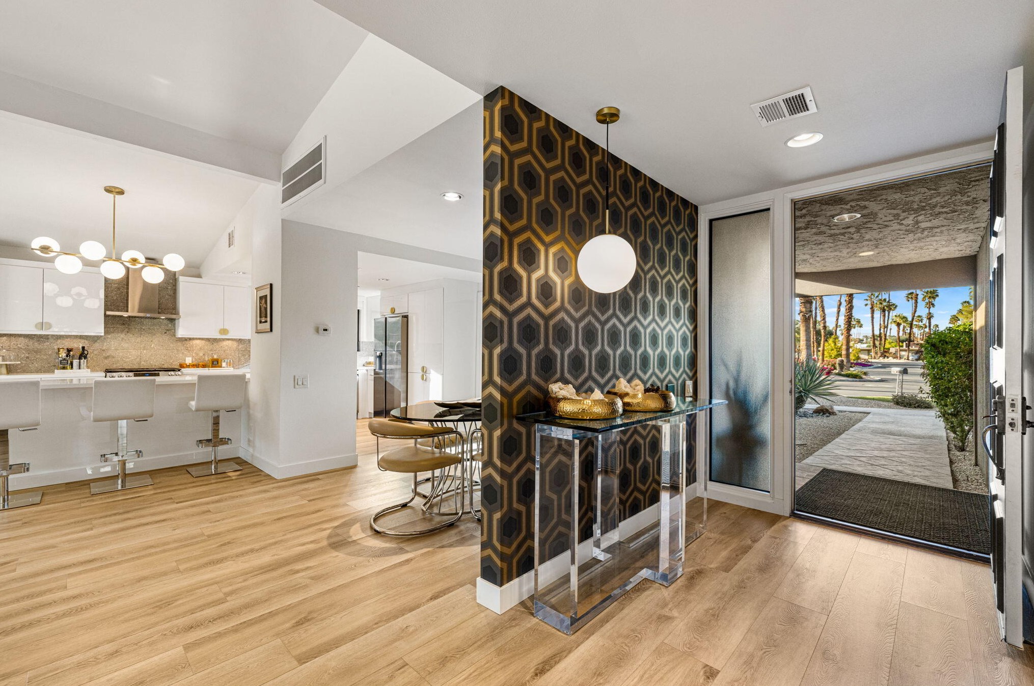 5 Chandra Ln, Rancho Mirage, CA 92270