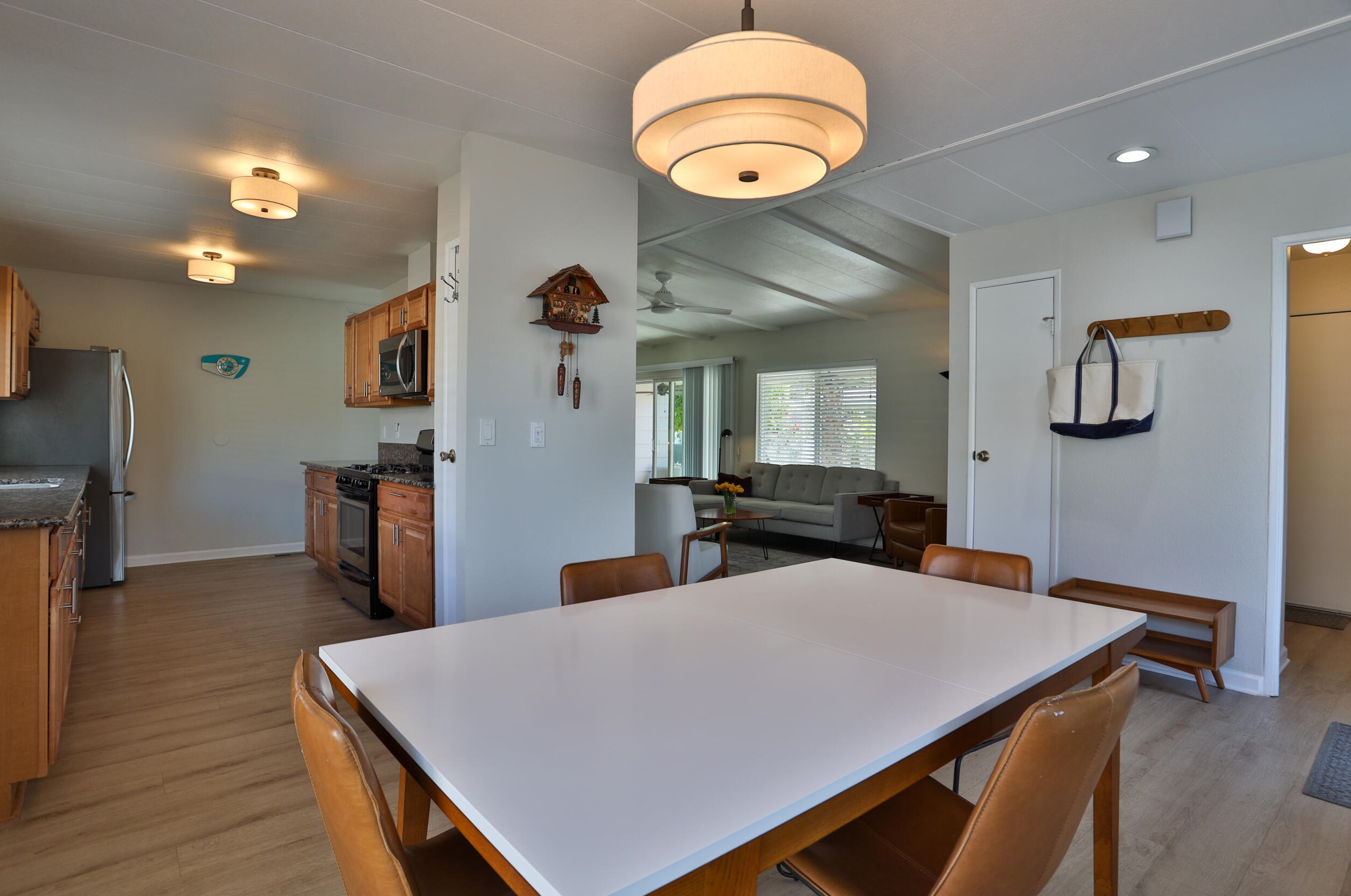 1096 Via Verde, Cathedral City CA  92234-4356 exterior