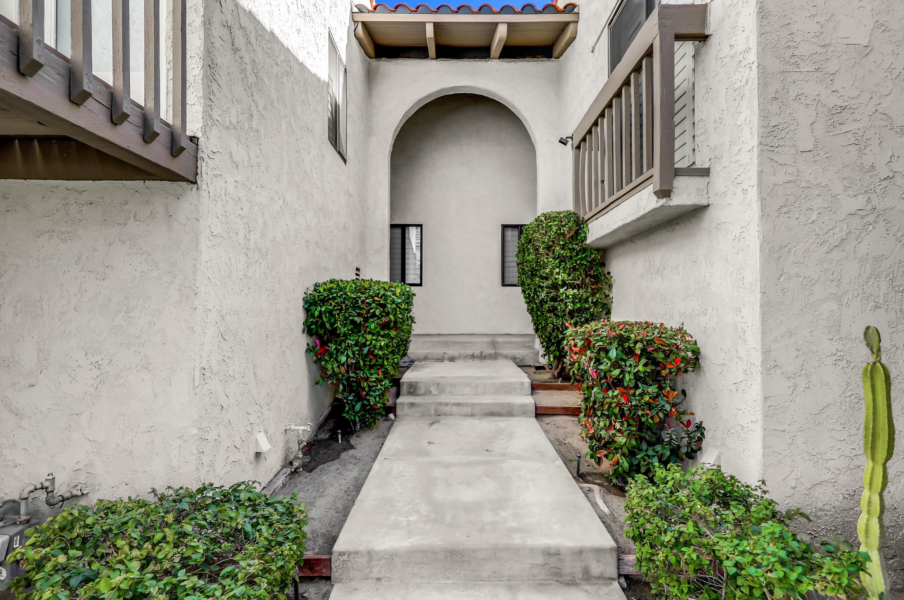 45380 Driftwood Dr, Palm Desert, CA 92260-4558