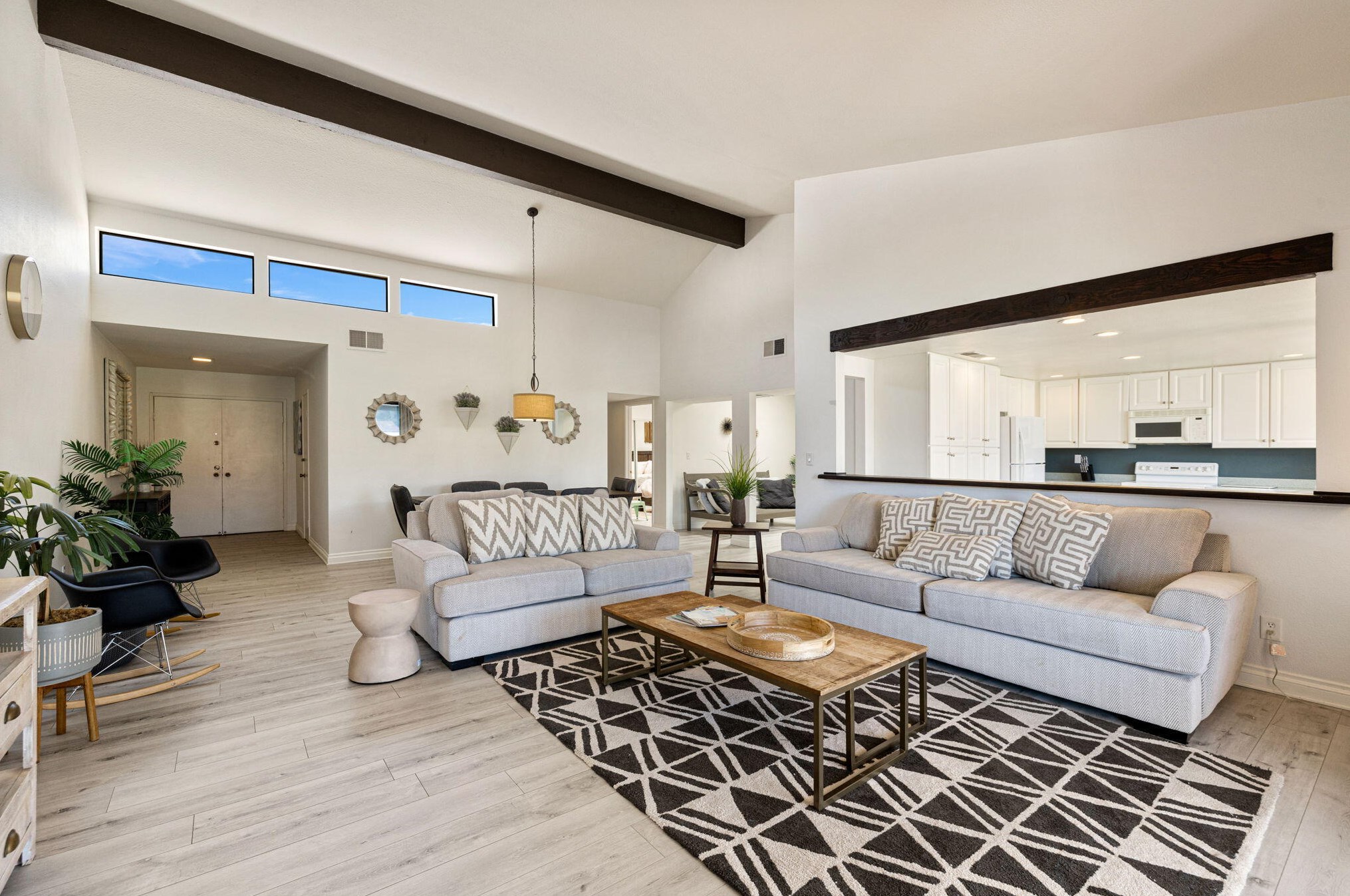 53 E Torremolinos Dr, Rancho Mirage, CA 92270