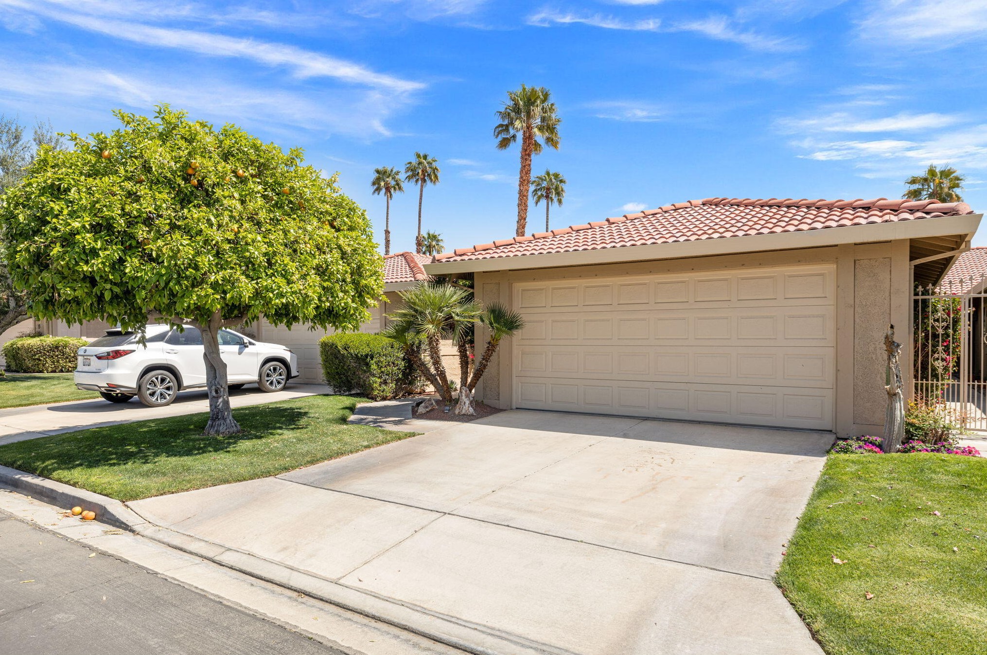13 Camisa Ln, Palm Desert, CA 92260-0321