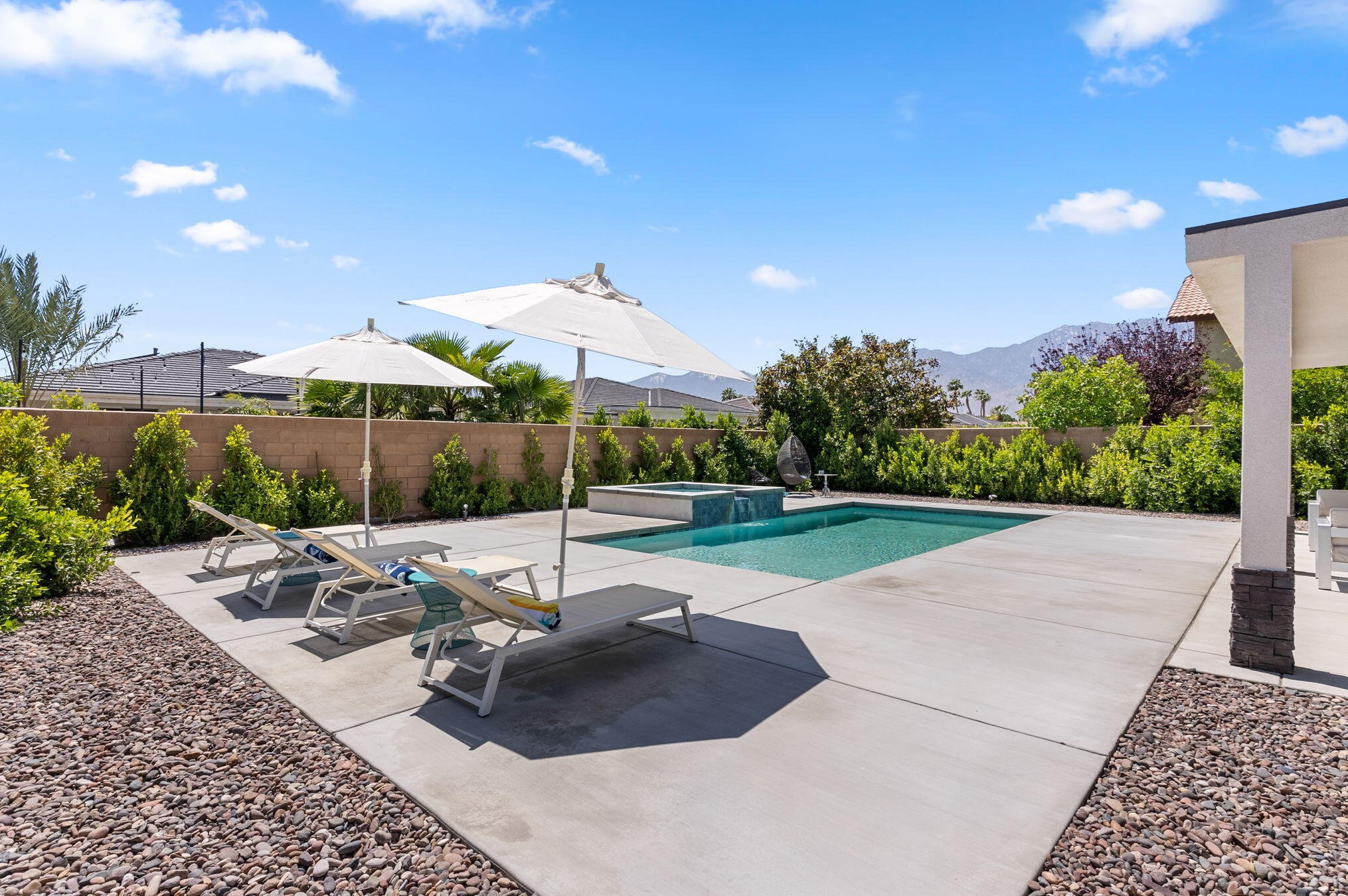 68535 30th Ave, Cathedral City CA  92234-5828 exterior